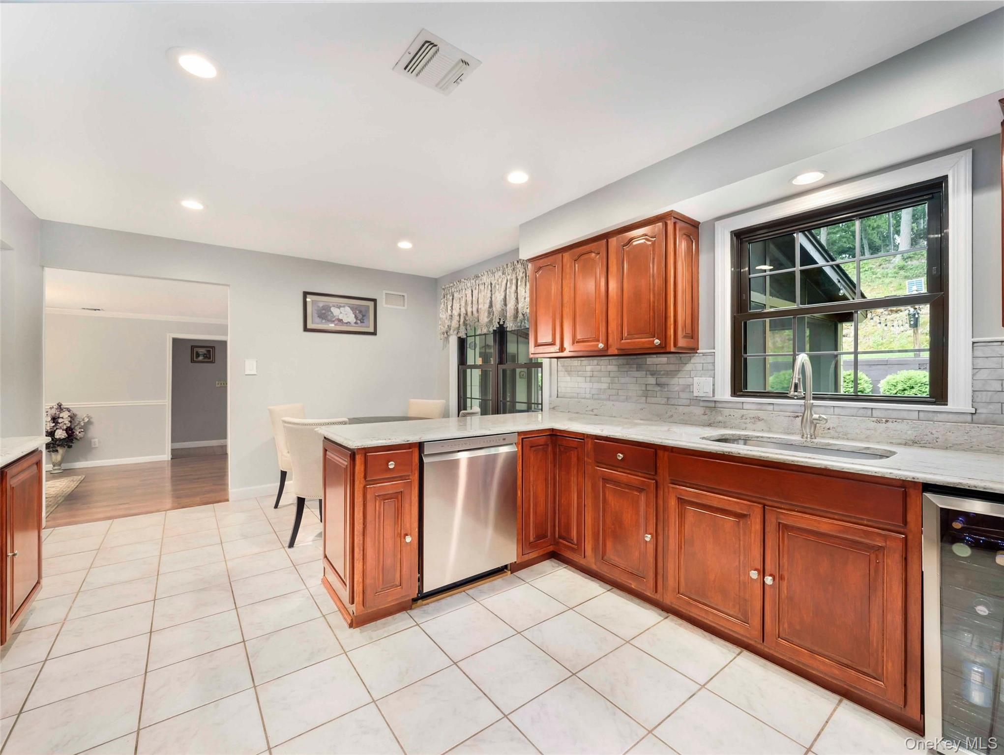10 Burham Drive Property Photo 16