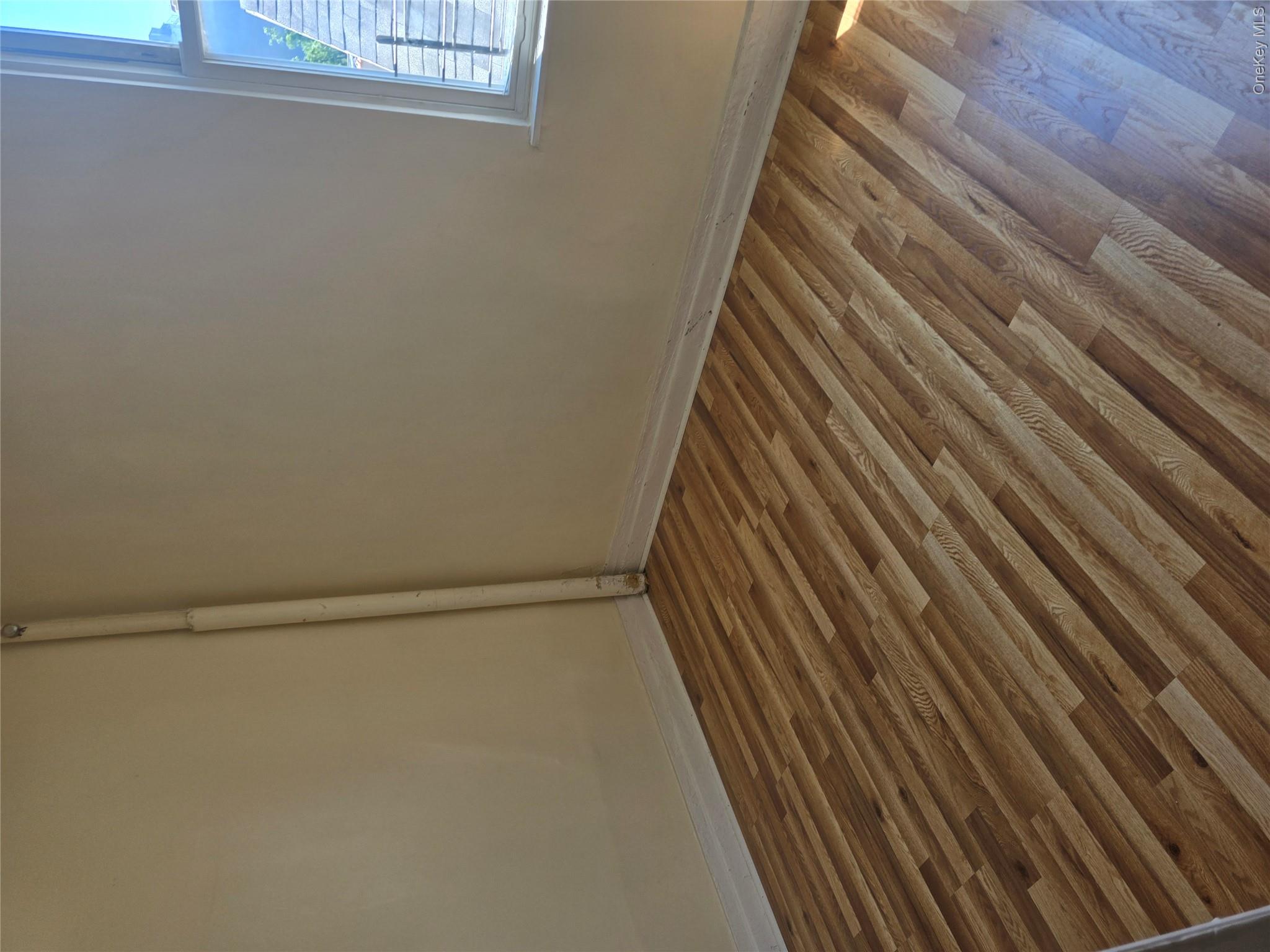 1460 Bryant Avenue Property Photo 6