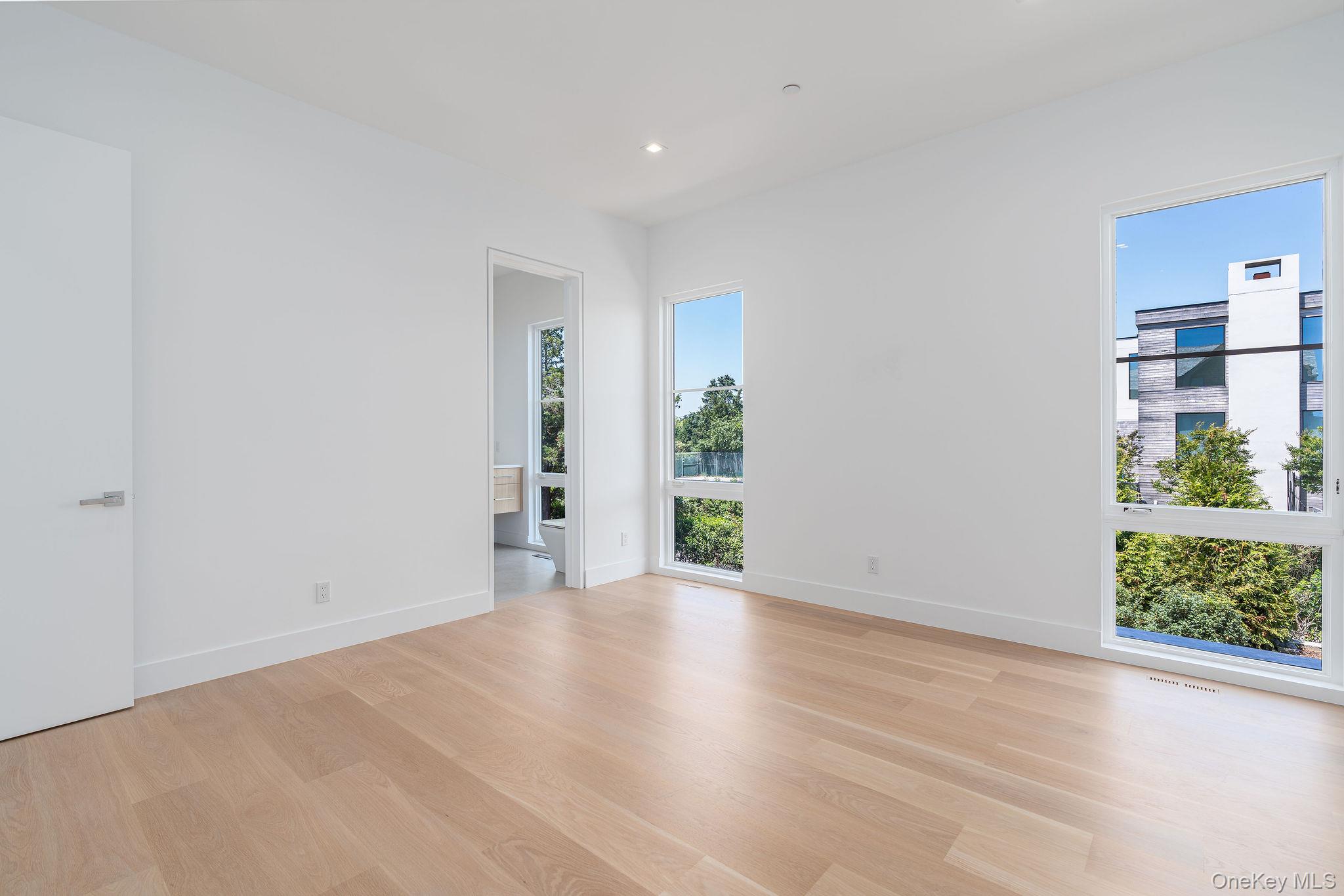 9 E Division Street Property Photo 24