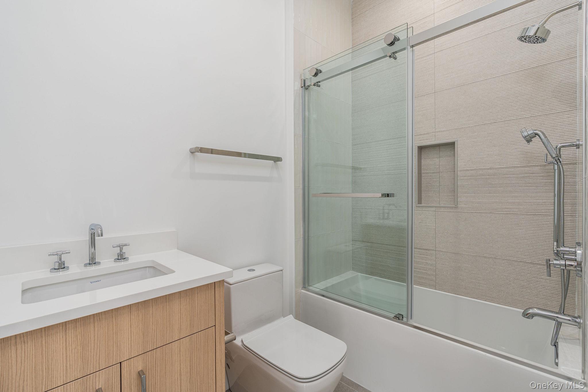 9 E Division Street Property Photo 43