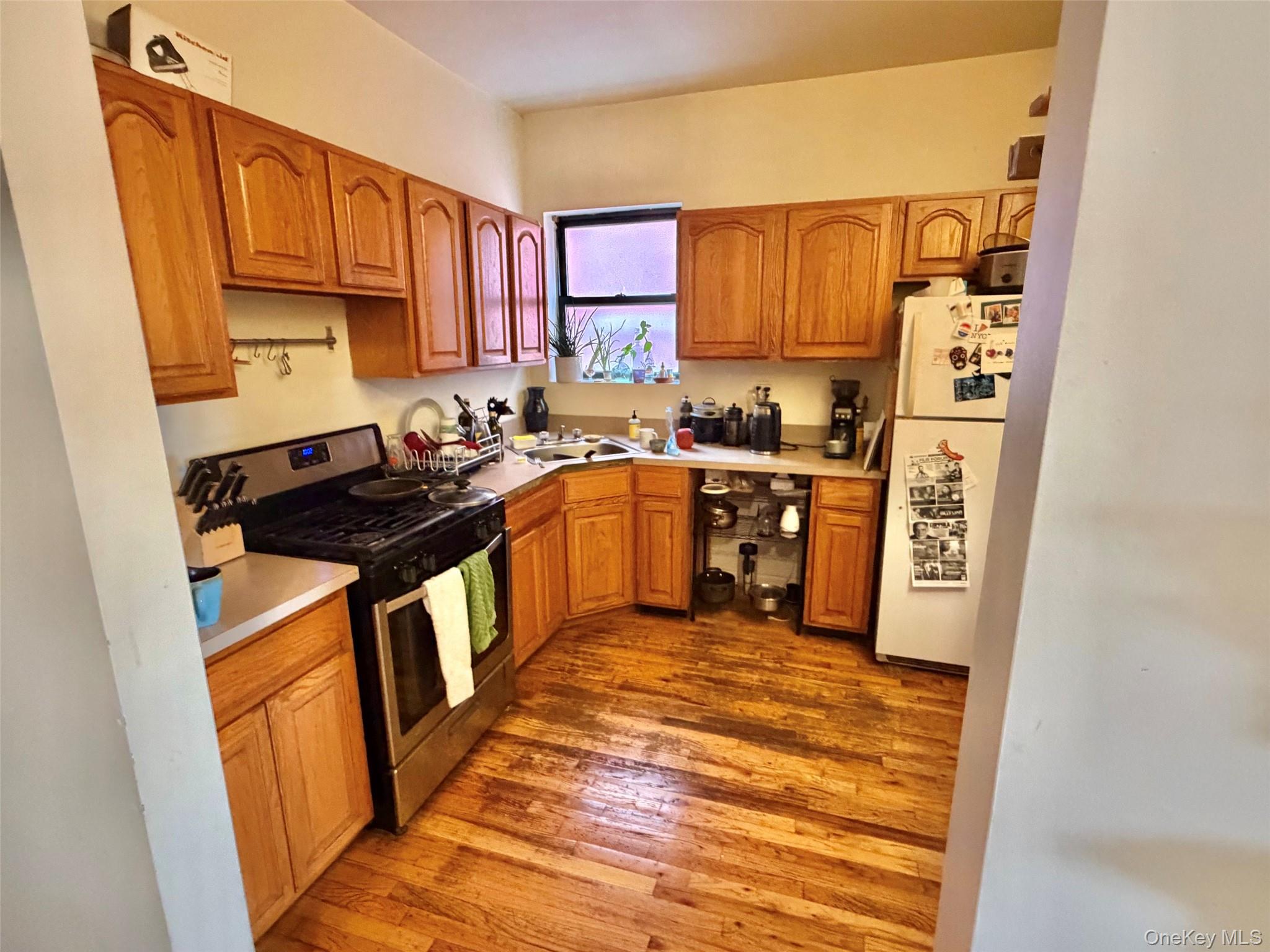 498 Classon Avenue Property Photo 5