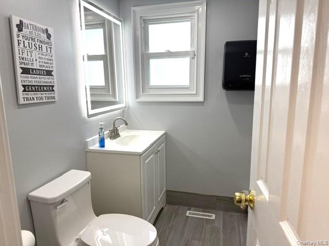 313 Hempstead Avenue 1 Property Photo 6
