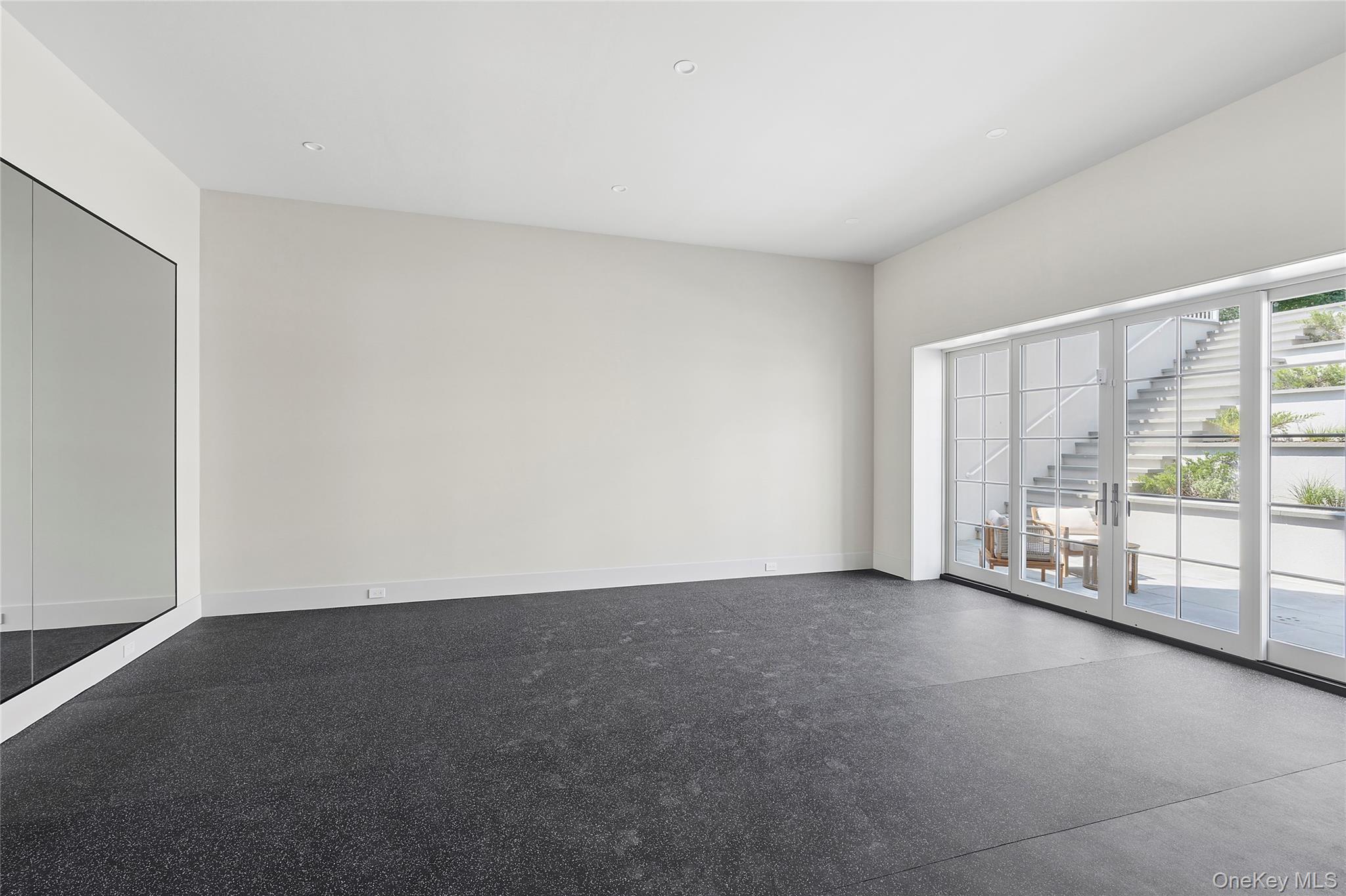 120 Halsey Lane Property Photo 28