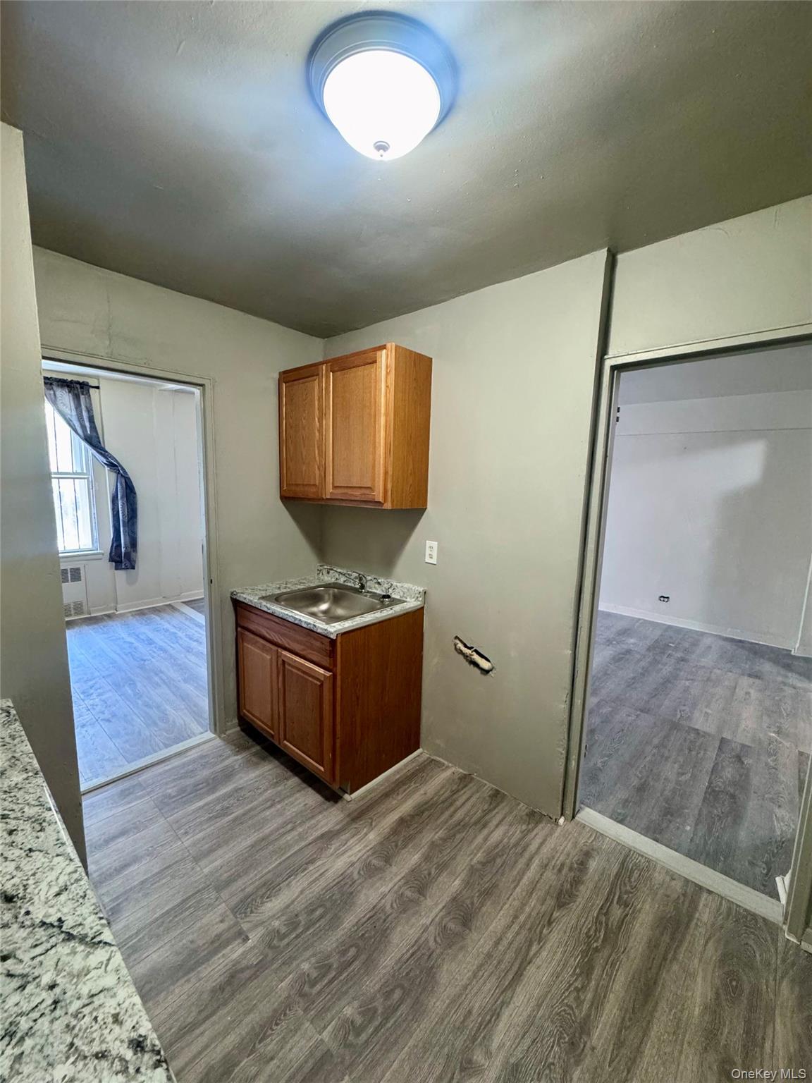 2661 Marion Avenue 2d Property Photo 6