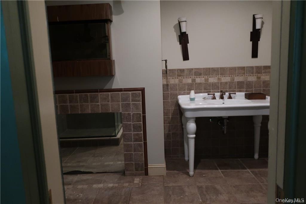 217 Pine Island Turnpike Property Photo 5
