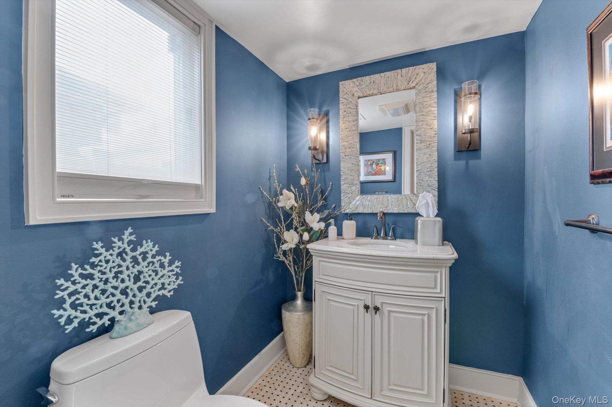 625 W Walnut Street Property Photo 10