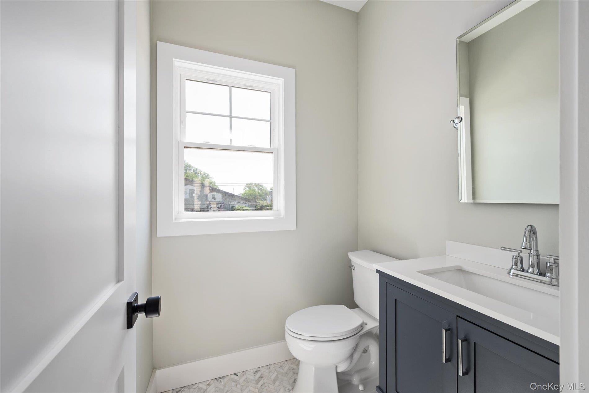 17 Island Parkway Property Photo 8