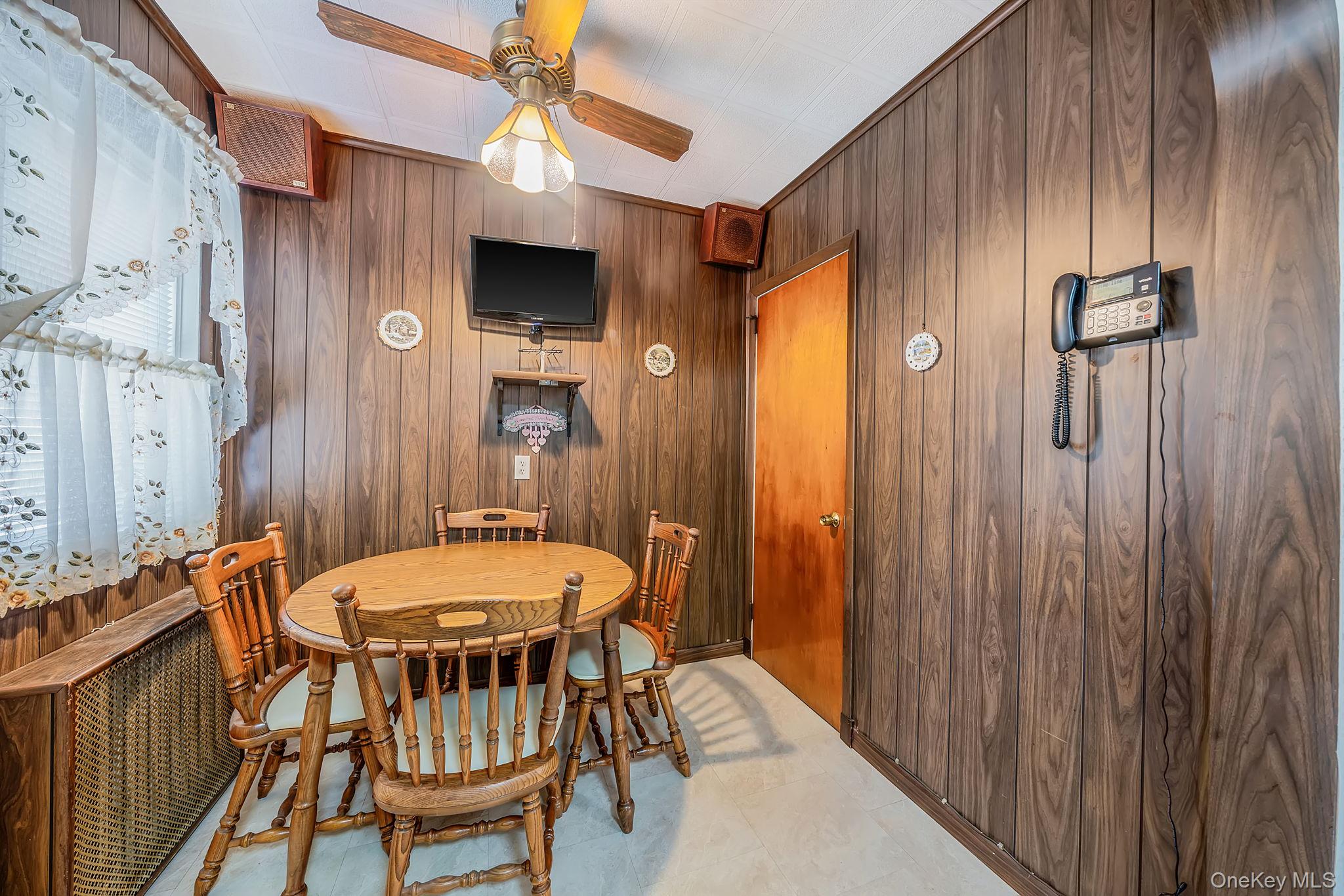 1621 Lurting Avenue Property Photo 10