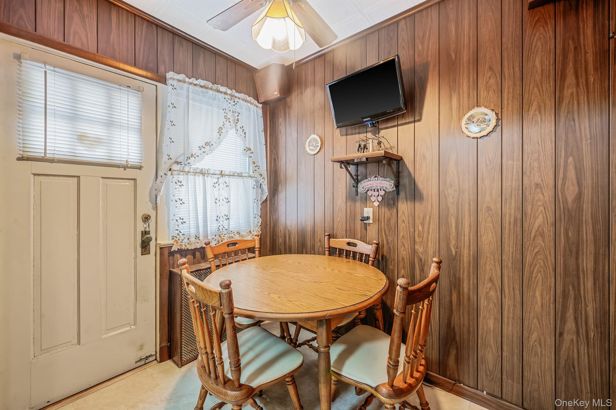 1621 Lurting Avenue Property Photo 11