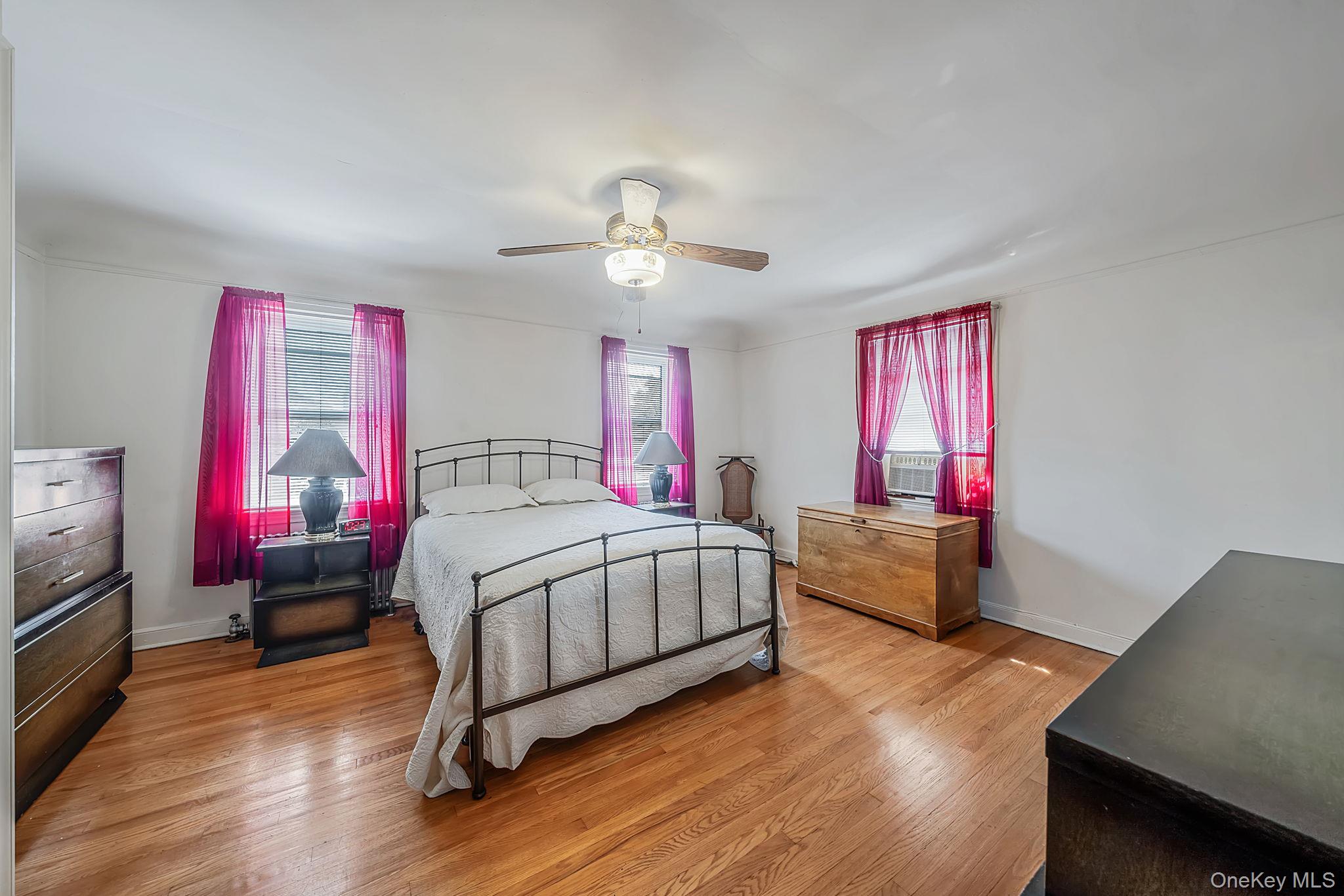 1621 Lurting Avenue Property Photo 12