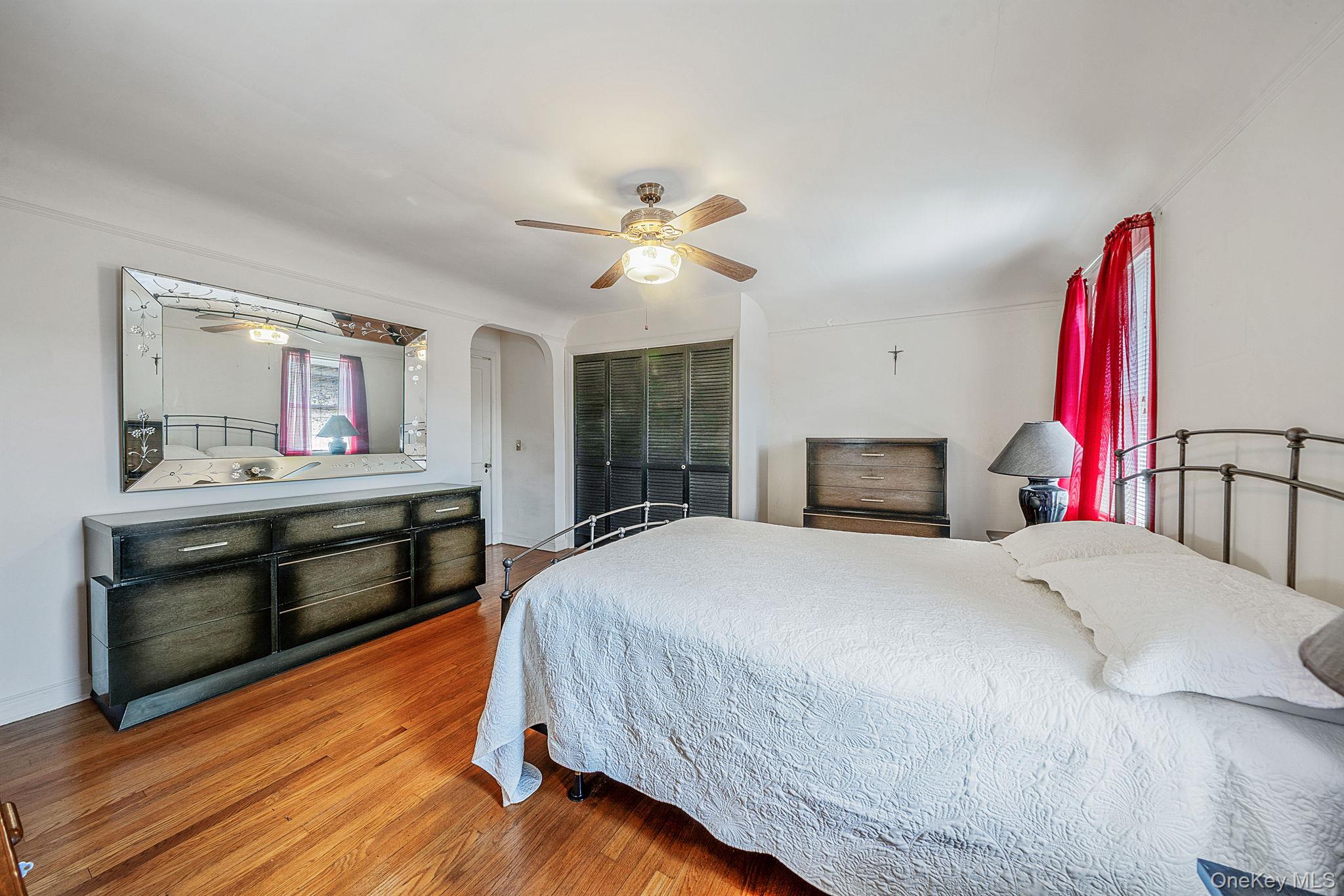 1621 Lurting Avenue Property Photo 13
