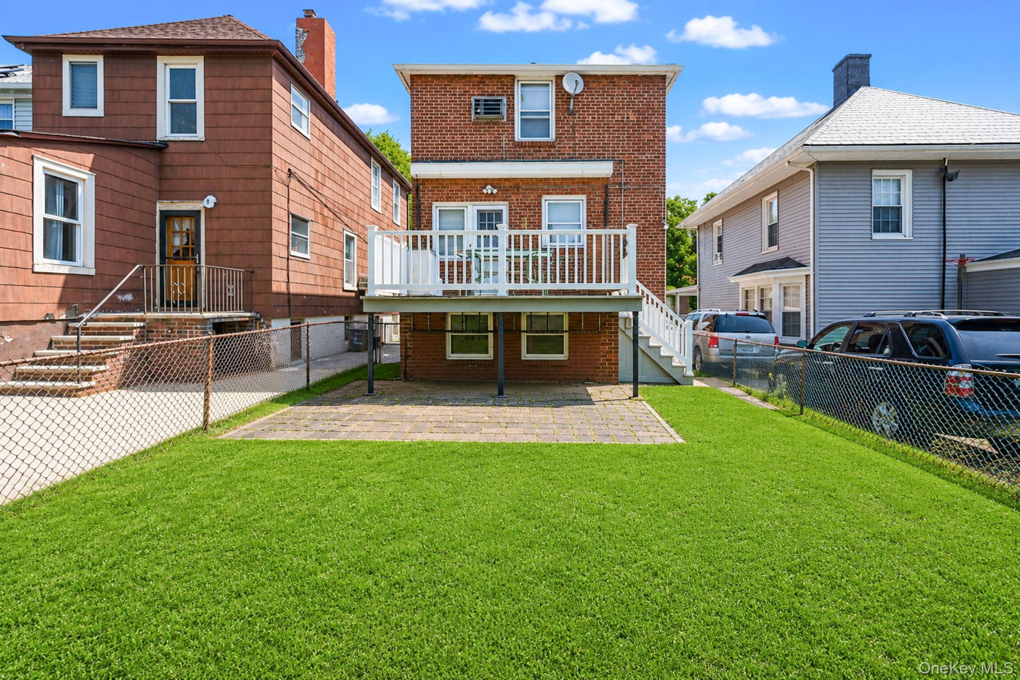 1621 Lurting Avenue Property Photo 24