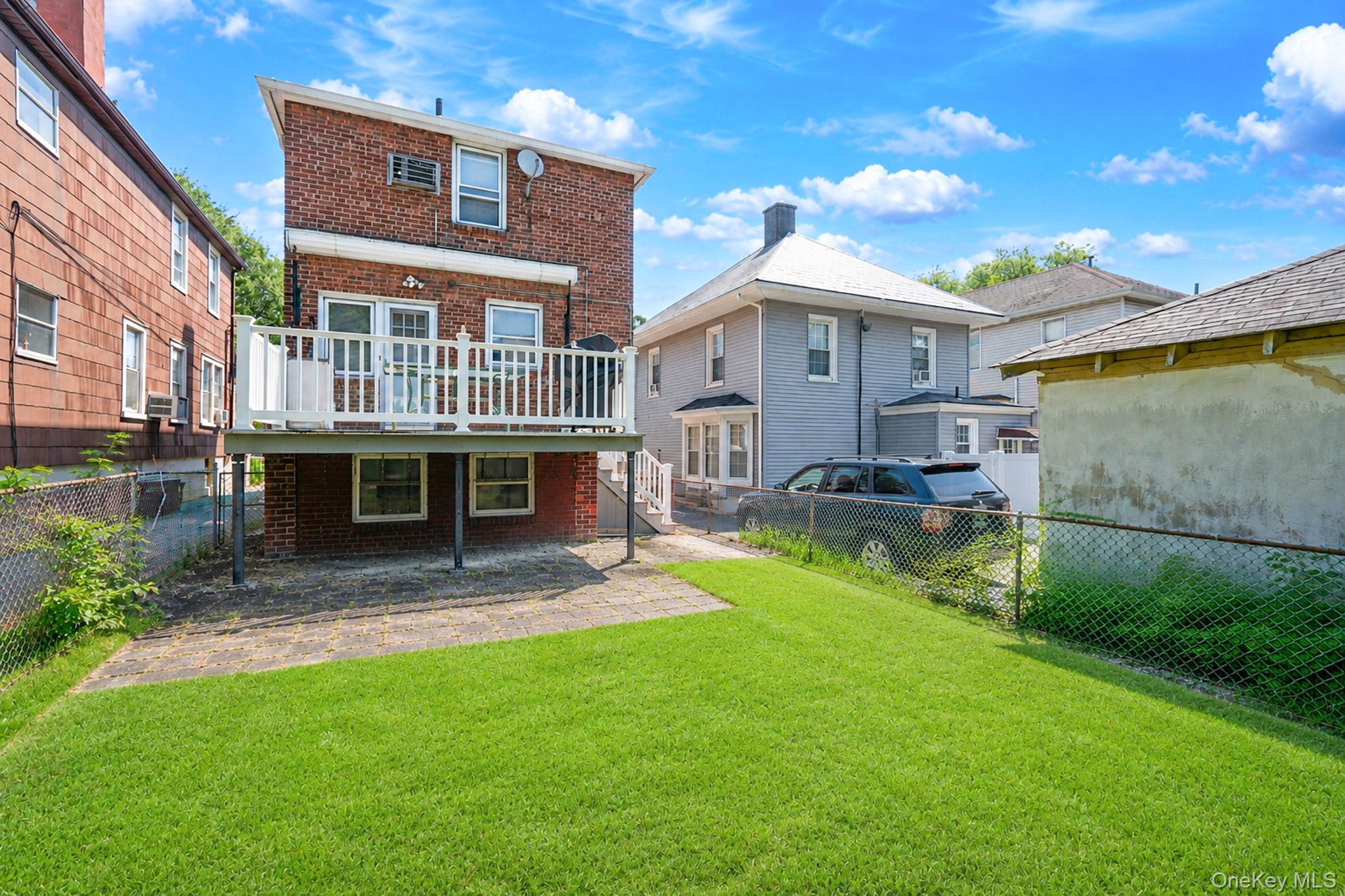 1621 Lurting Avenue Property Photo 25