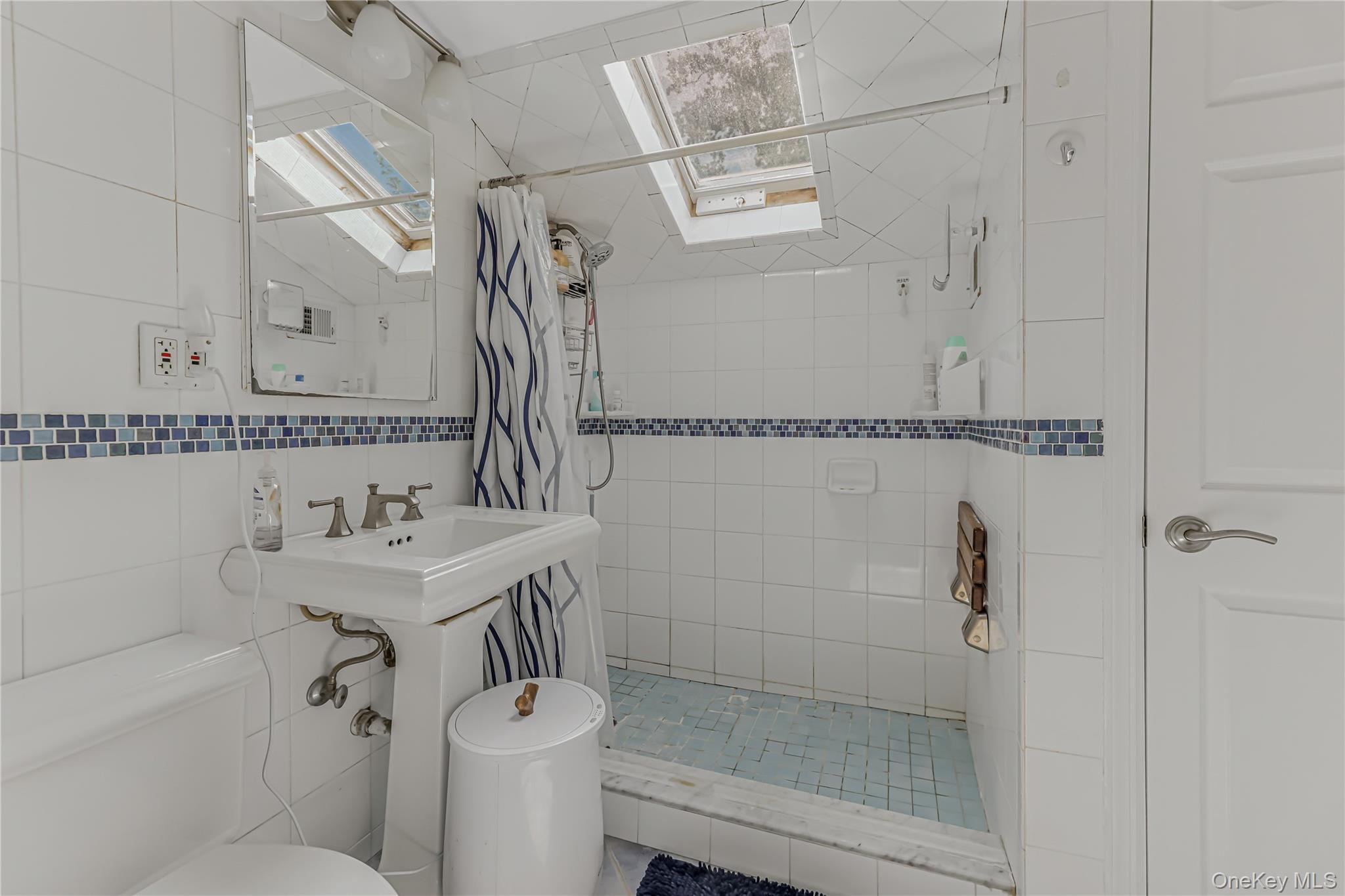 676 Scarsdale Road Property Photo 15
