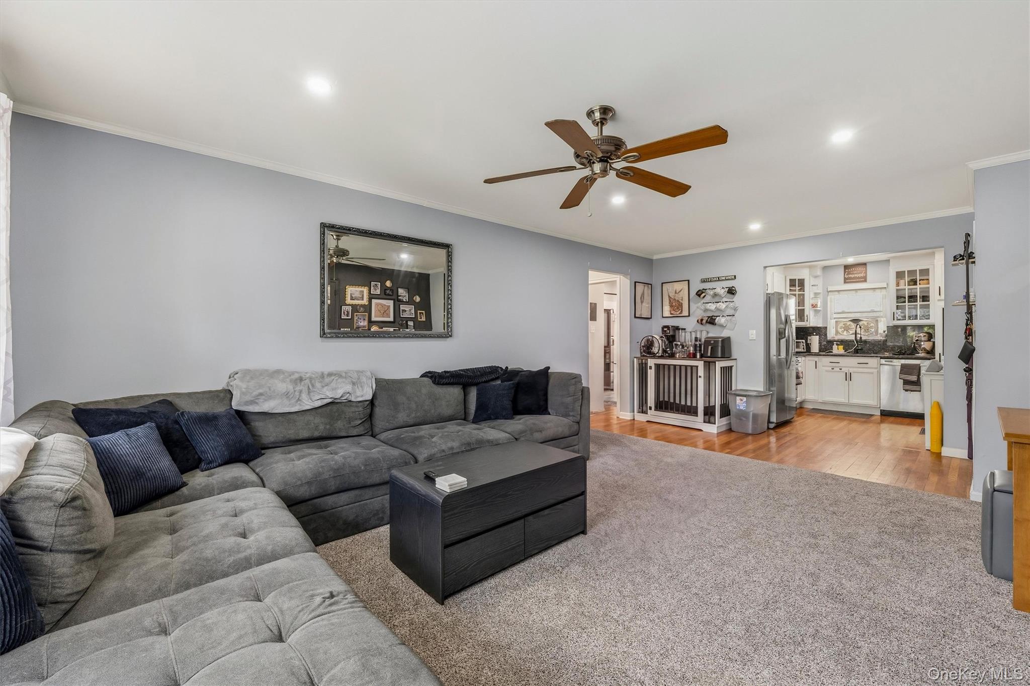 135 S Highland Avenue 5d6 Property Photo 3