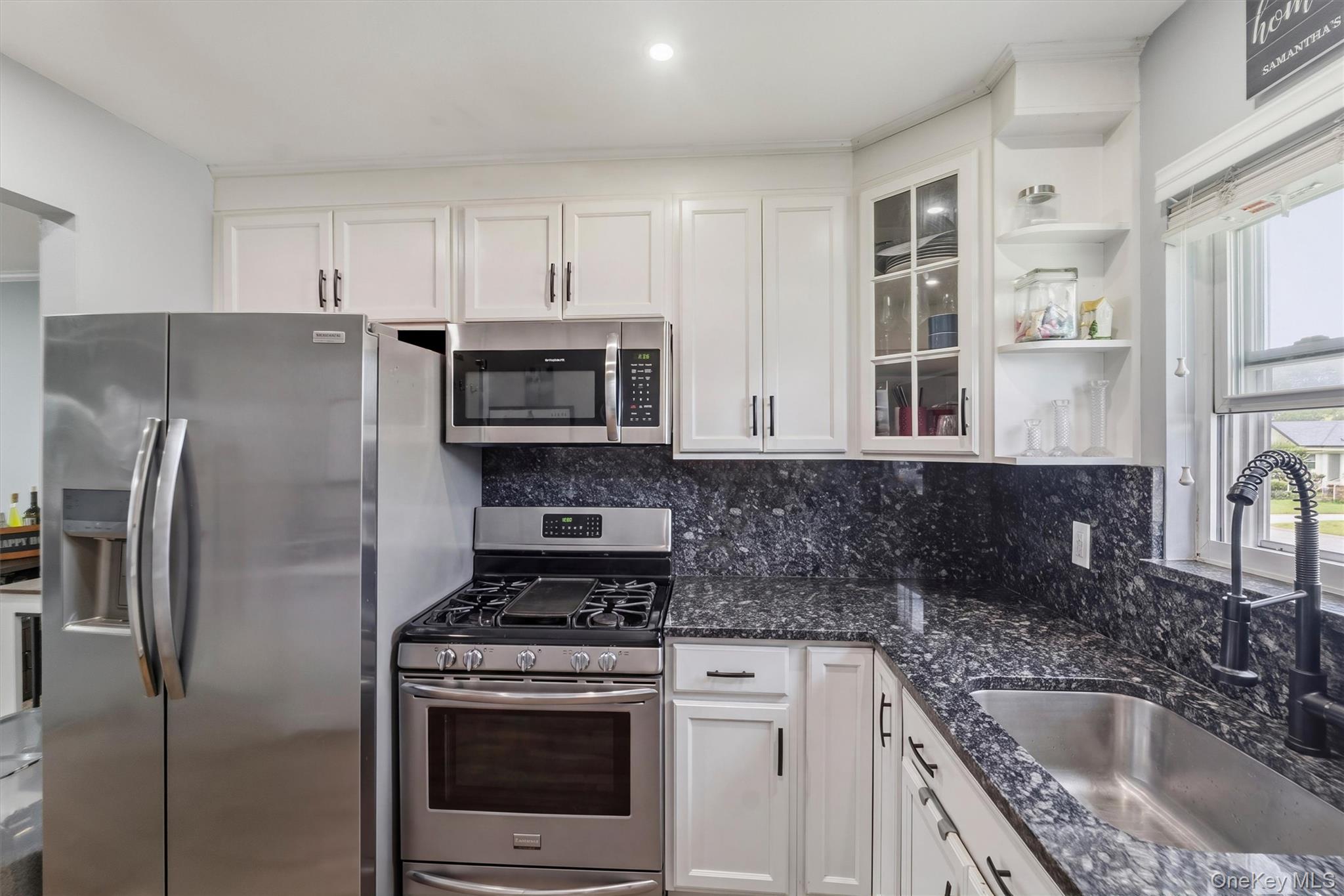 135 S Highland Avenue 5d6 Property Photo 10