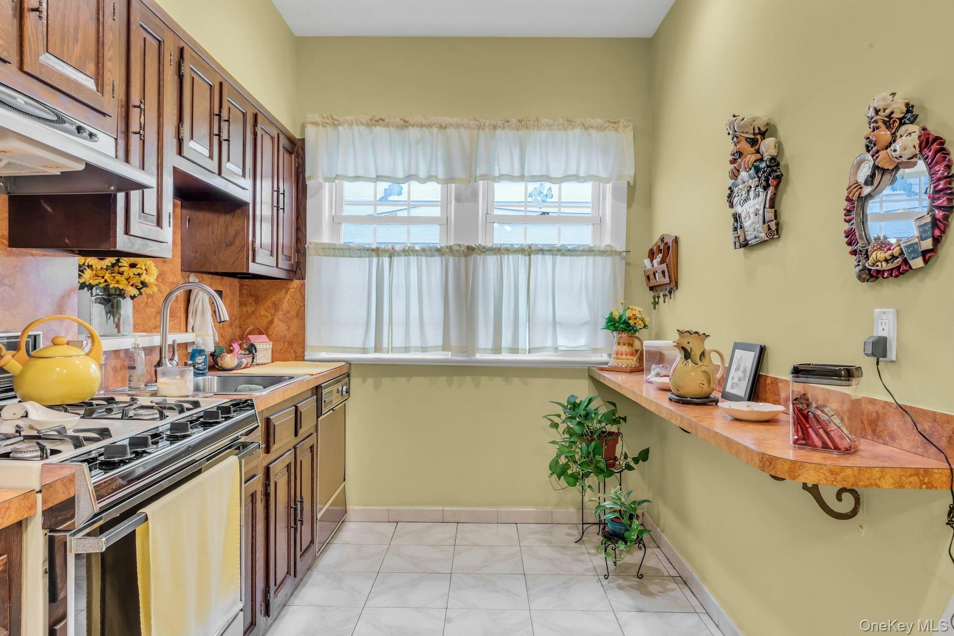 6417 Eliot Avenue Property Photo 15