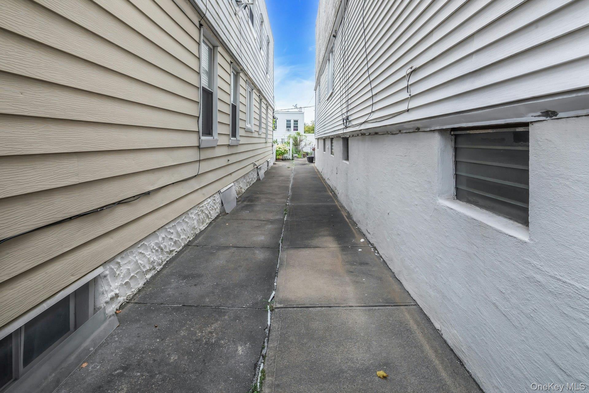 6417 Eliot Avenue Property Photo 37