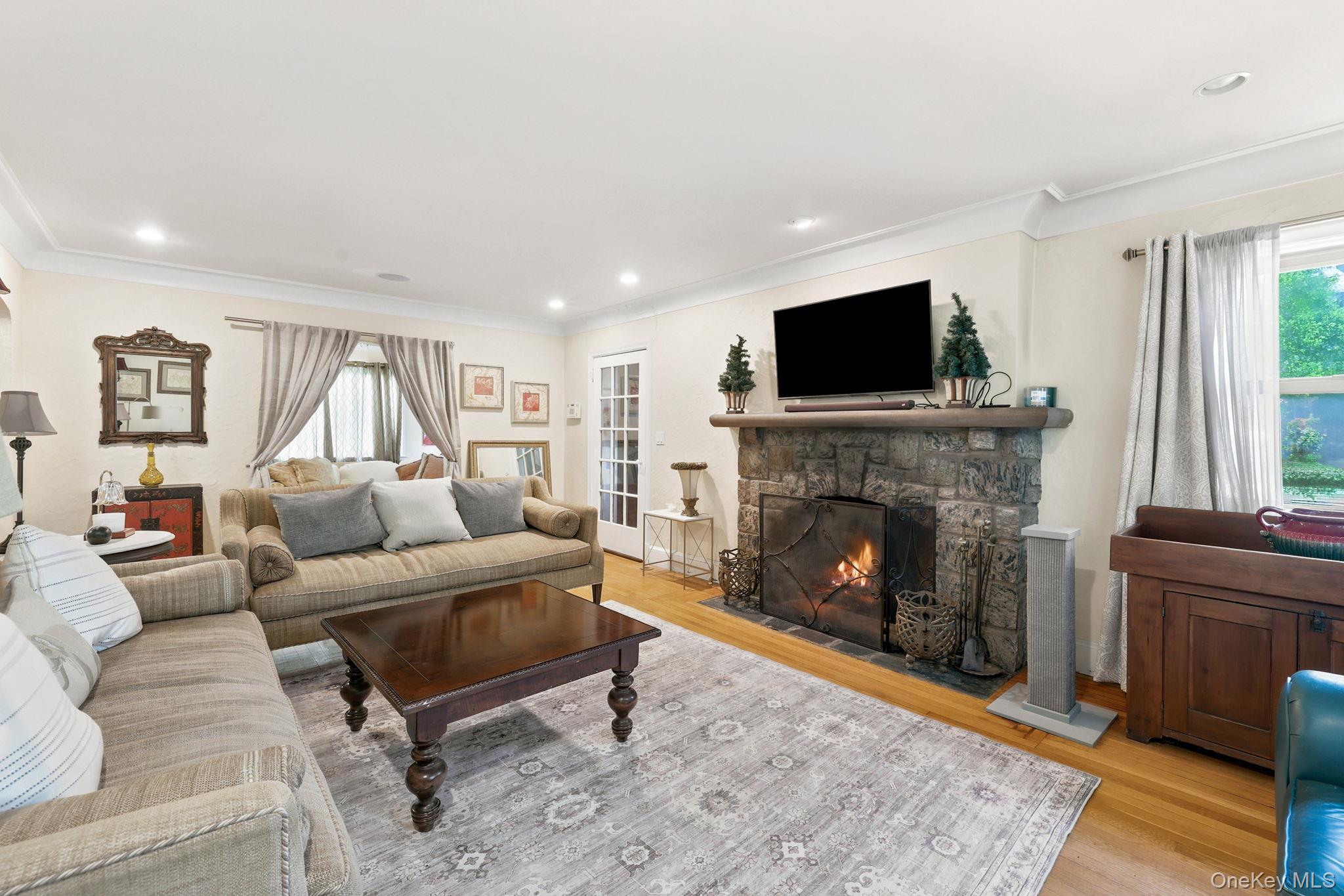 873 James Street Property Photo 7