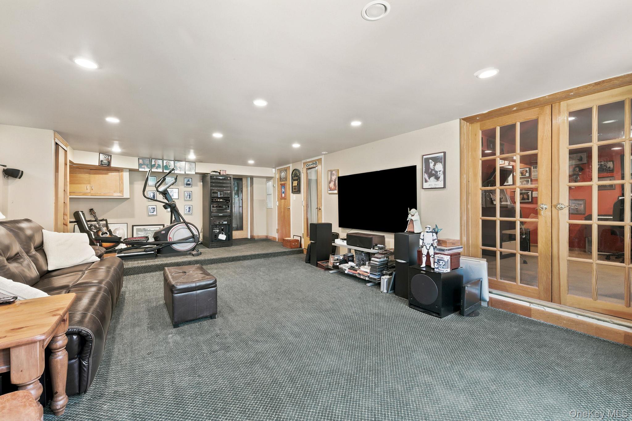 873 James Street Property Photo 11
