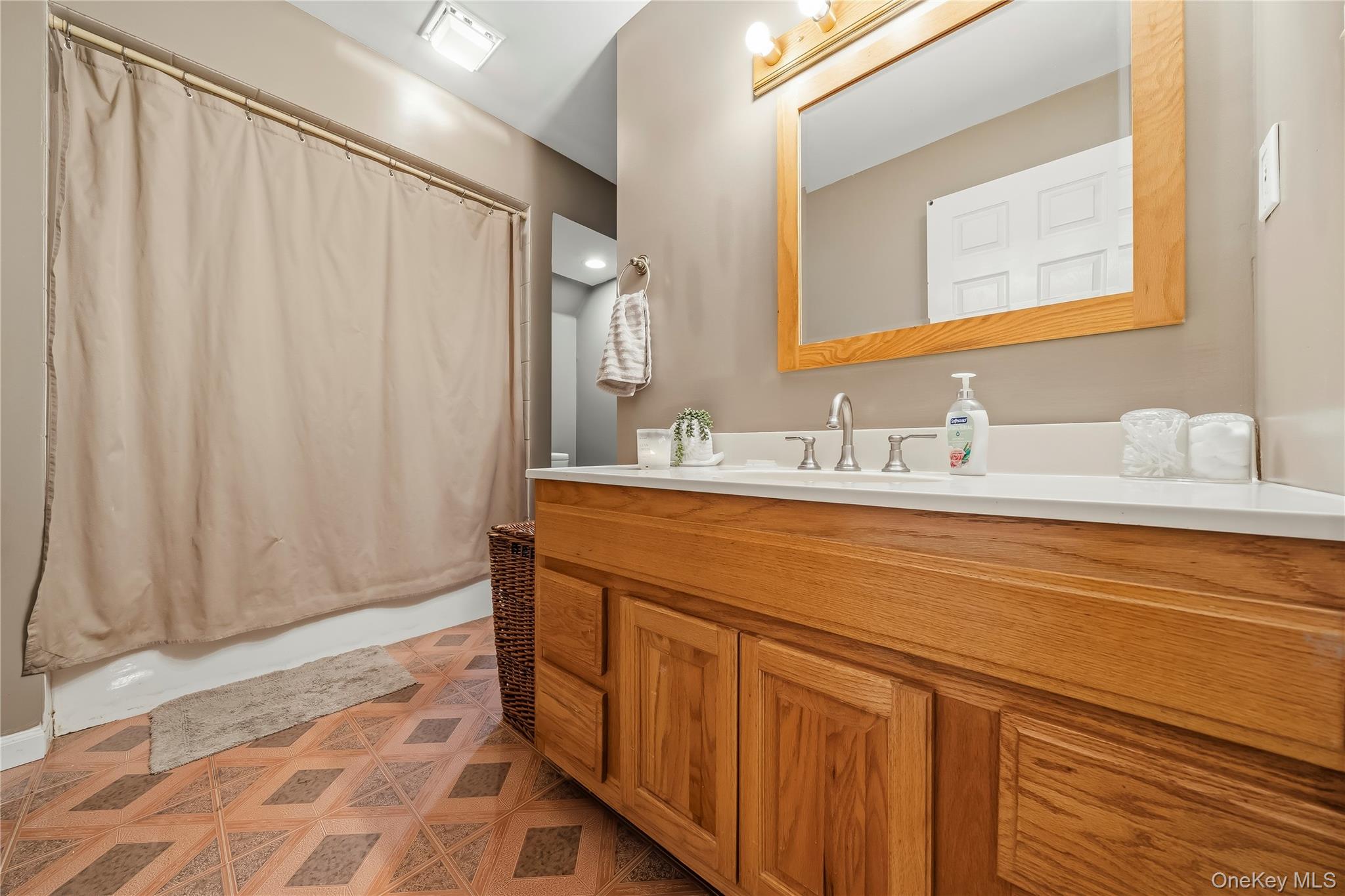 37 Rumsey Road Property Photo 32