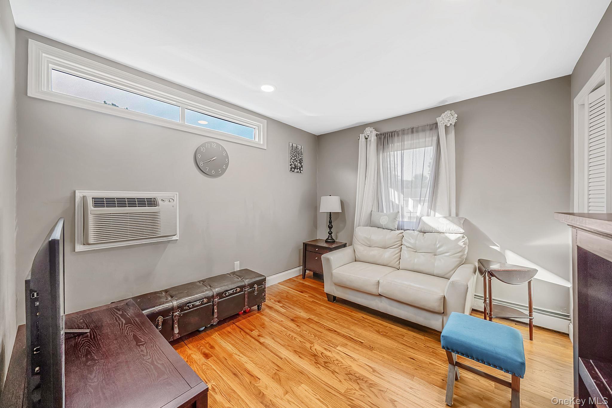 37 Oak Forest Drive Property Photo 18