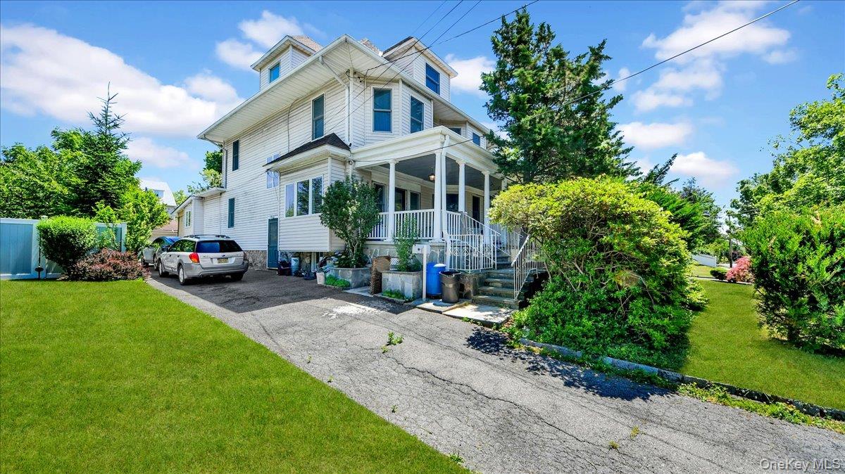 228 Weyman Avenue Property Photo 3