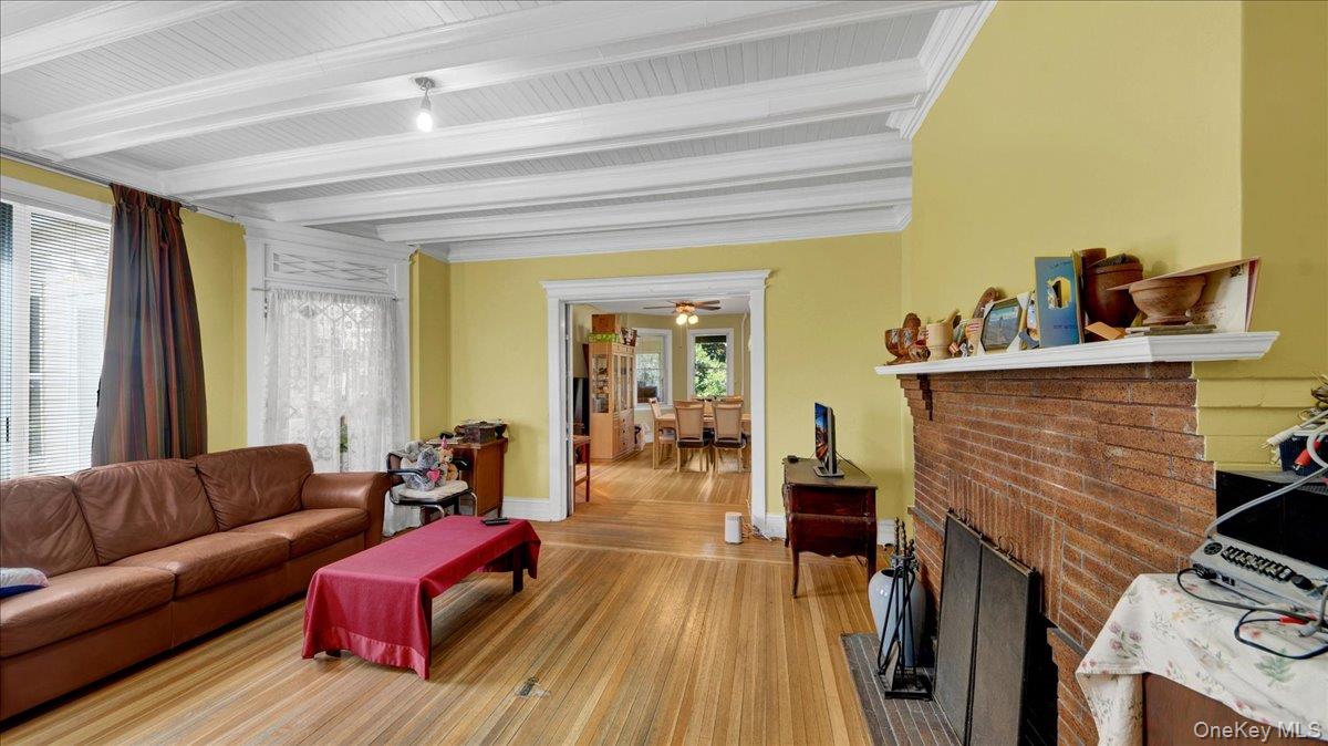 228 Weyman Avenue Property Photo 11