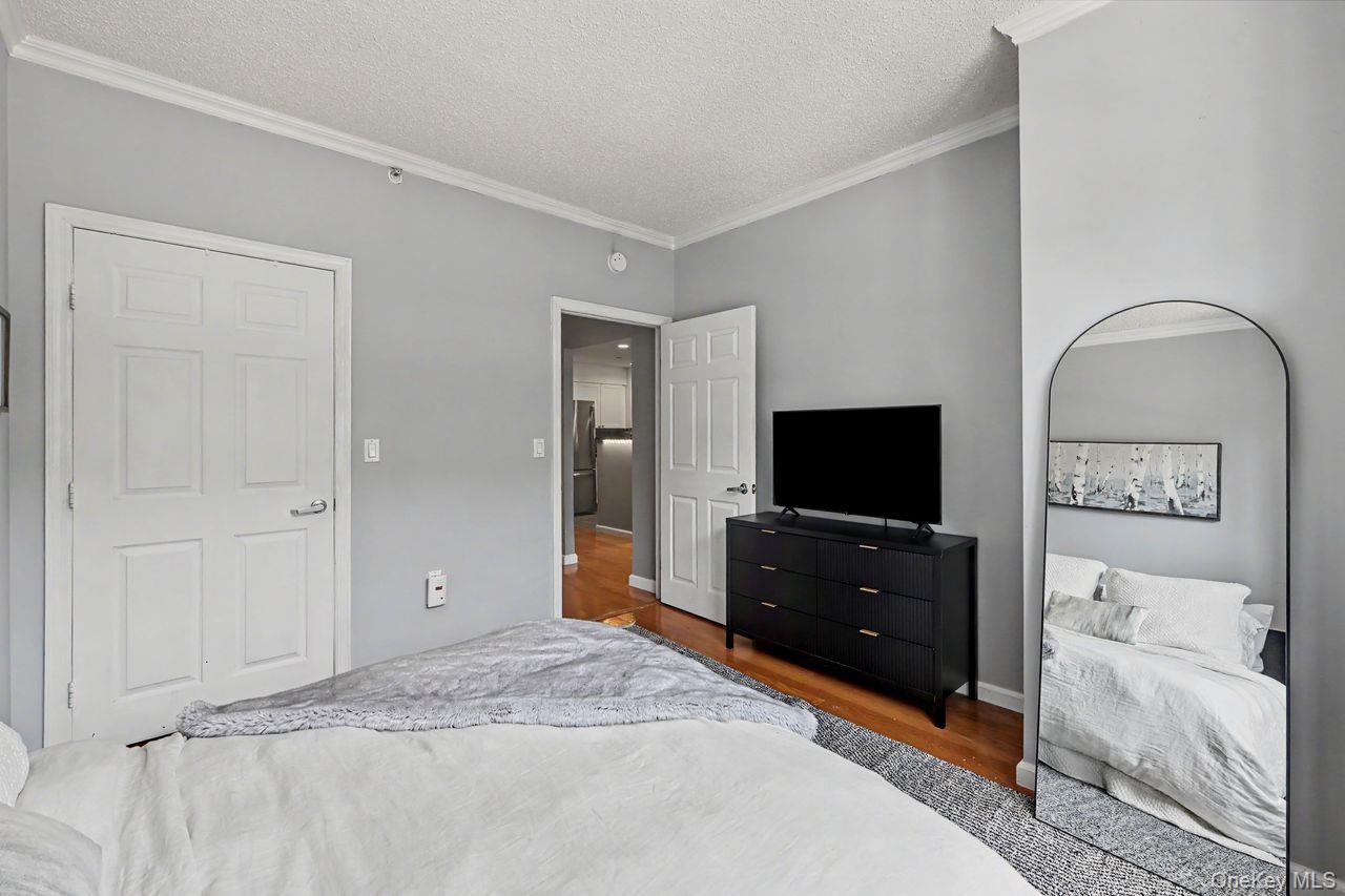 300 Mamaroneck Avenue 419 Property Photo 11