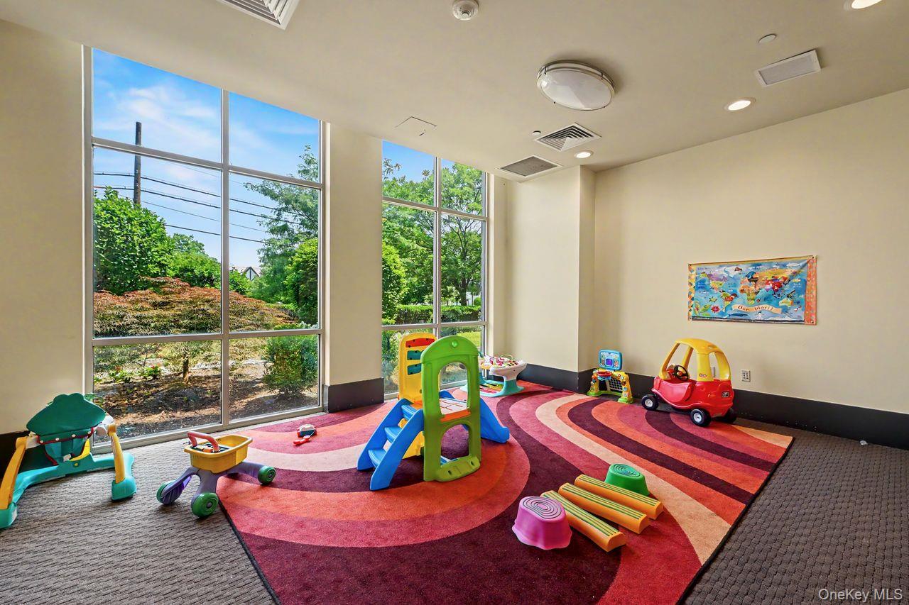 300 Mamaroneck Avenue 419 Property Photo 20