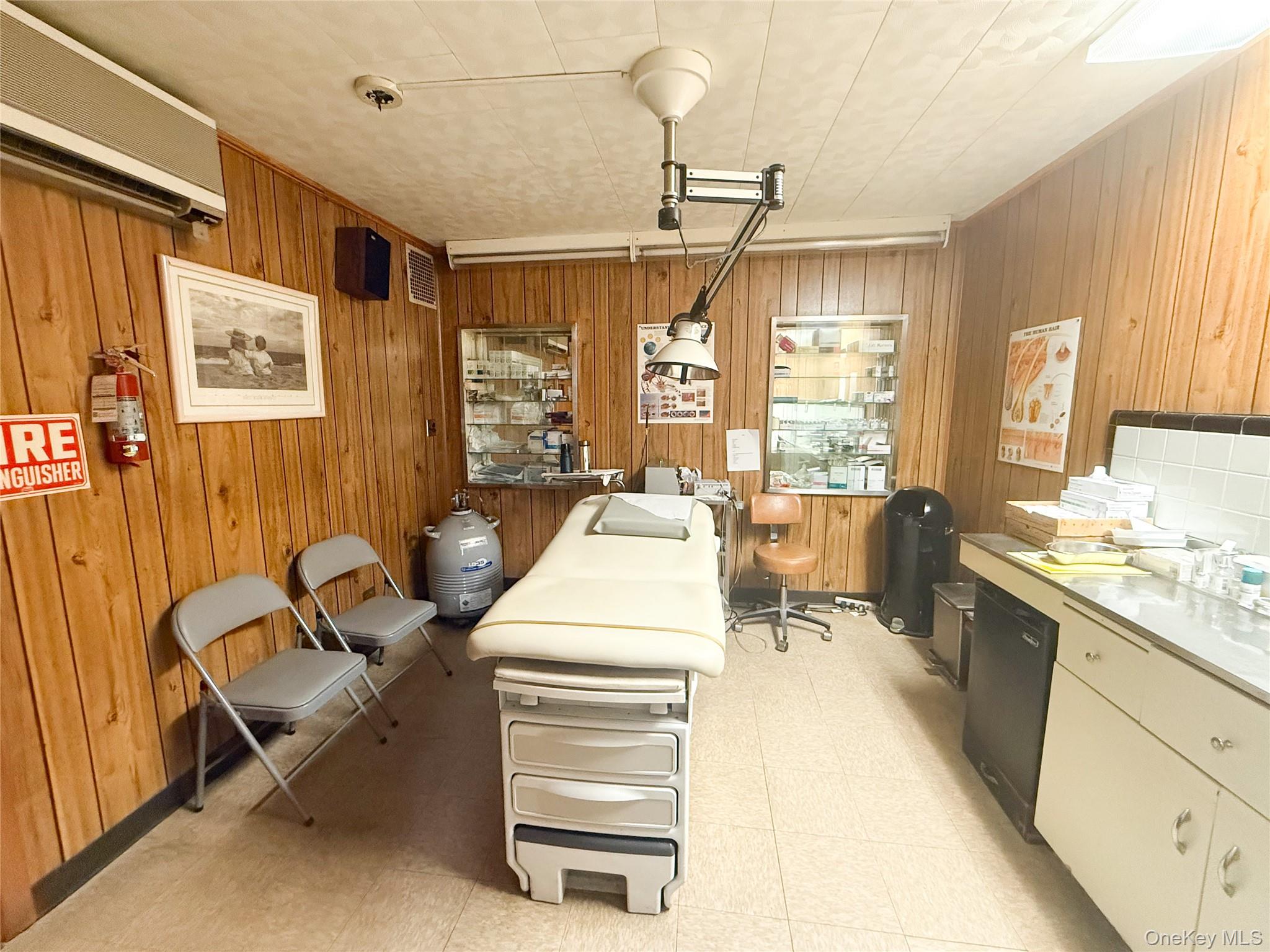 20917 Union Turnpike Property Photo 8