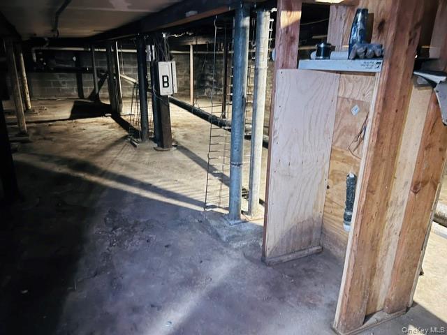 241 Nassau Road Property Photo 28