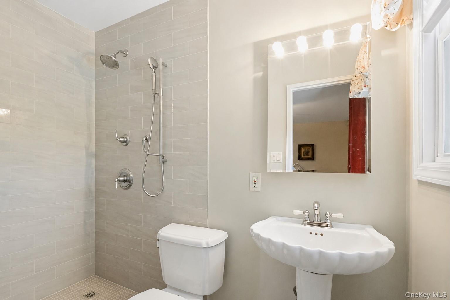 82 Holbrooke Road Property Photo 18