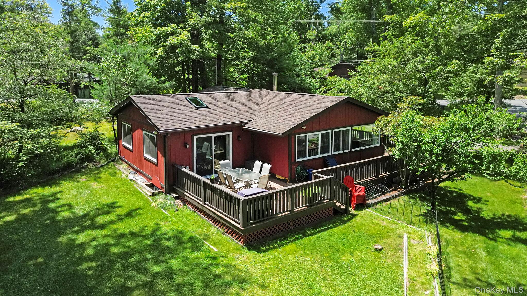 6 Berkshire Trail