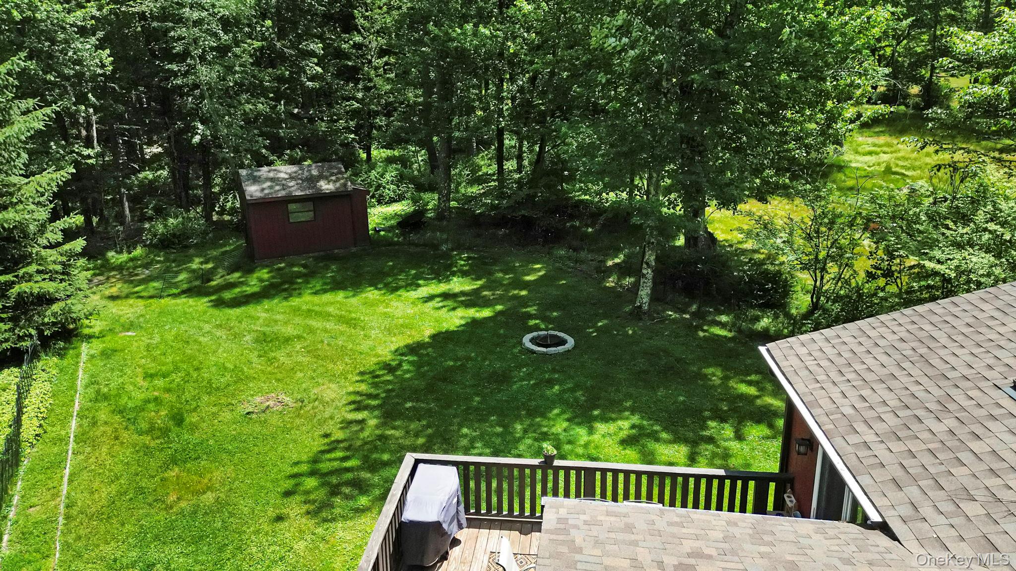 6 Berkshire Trail Property Photo 5