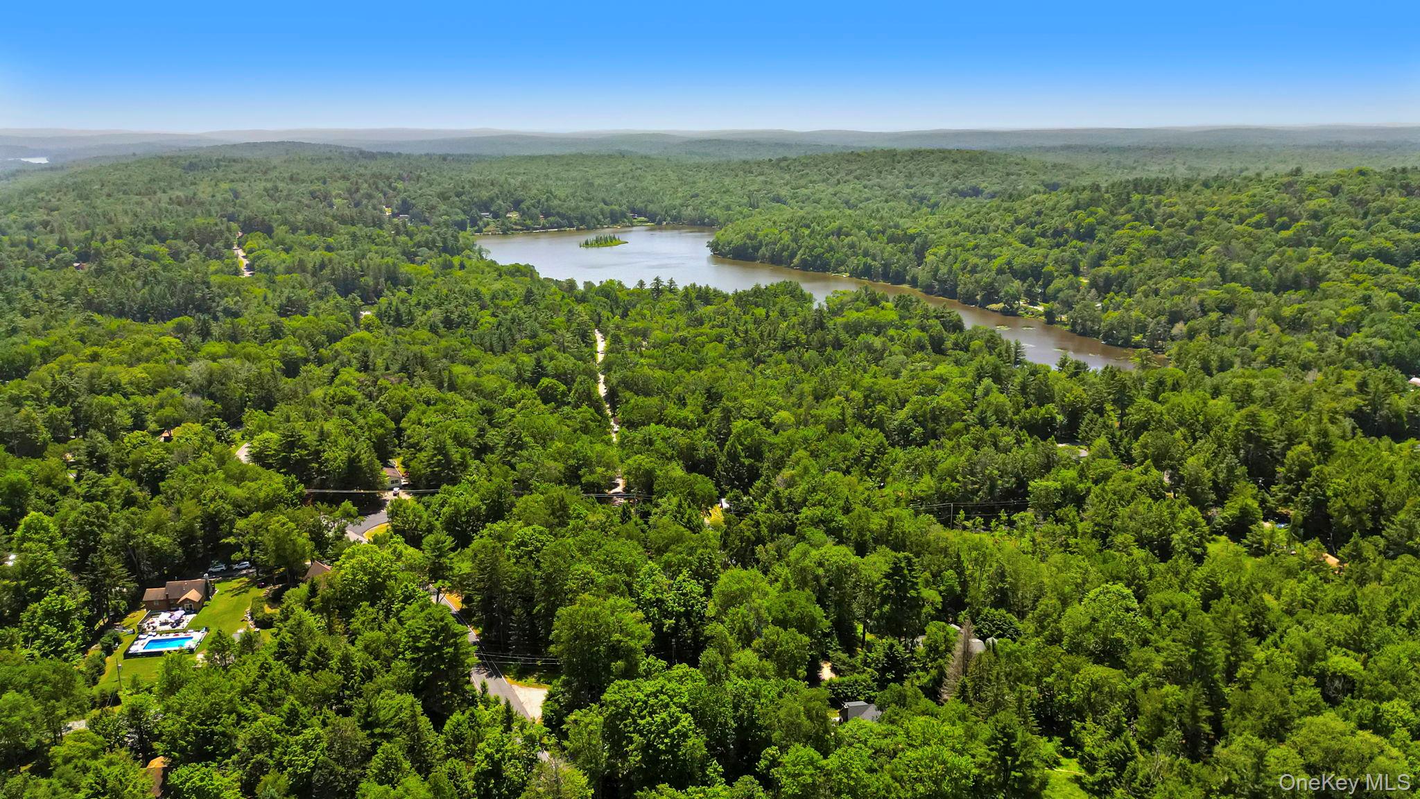 6 Berkshire Trail Property Photo 6