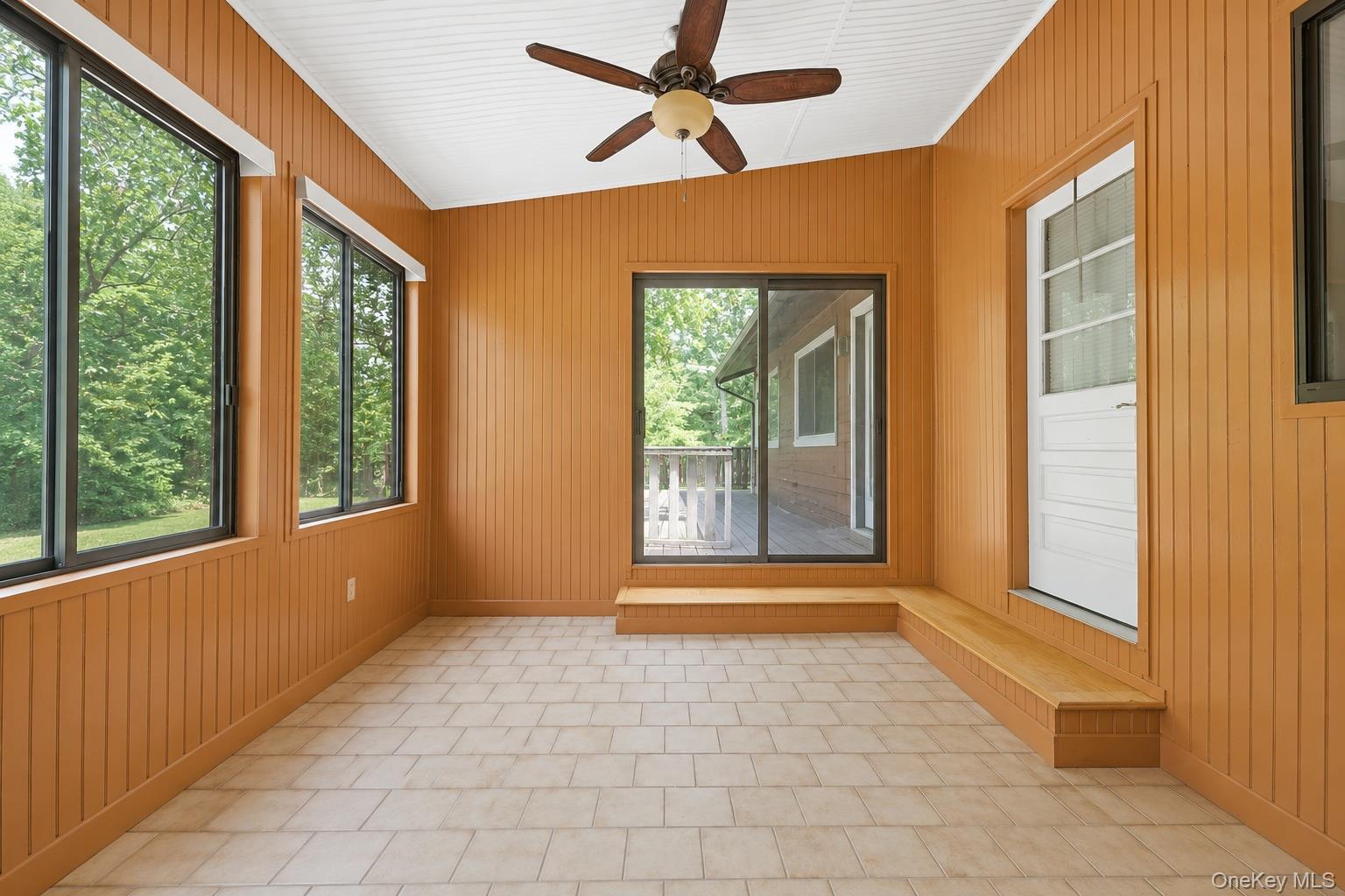 6 Berkshire Trail Property Photo 28