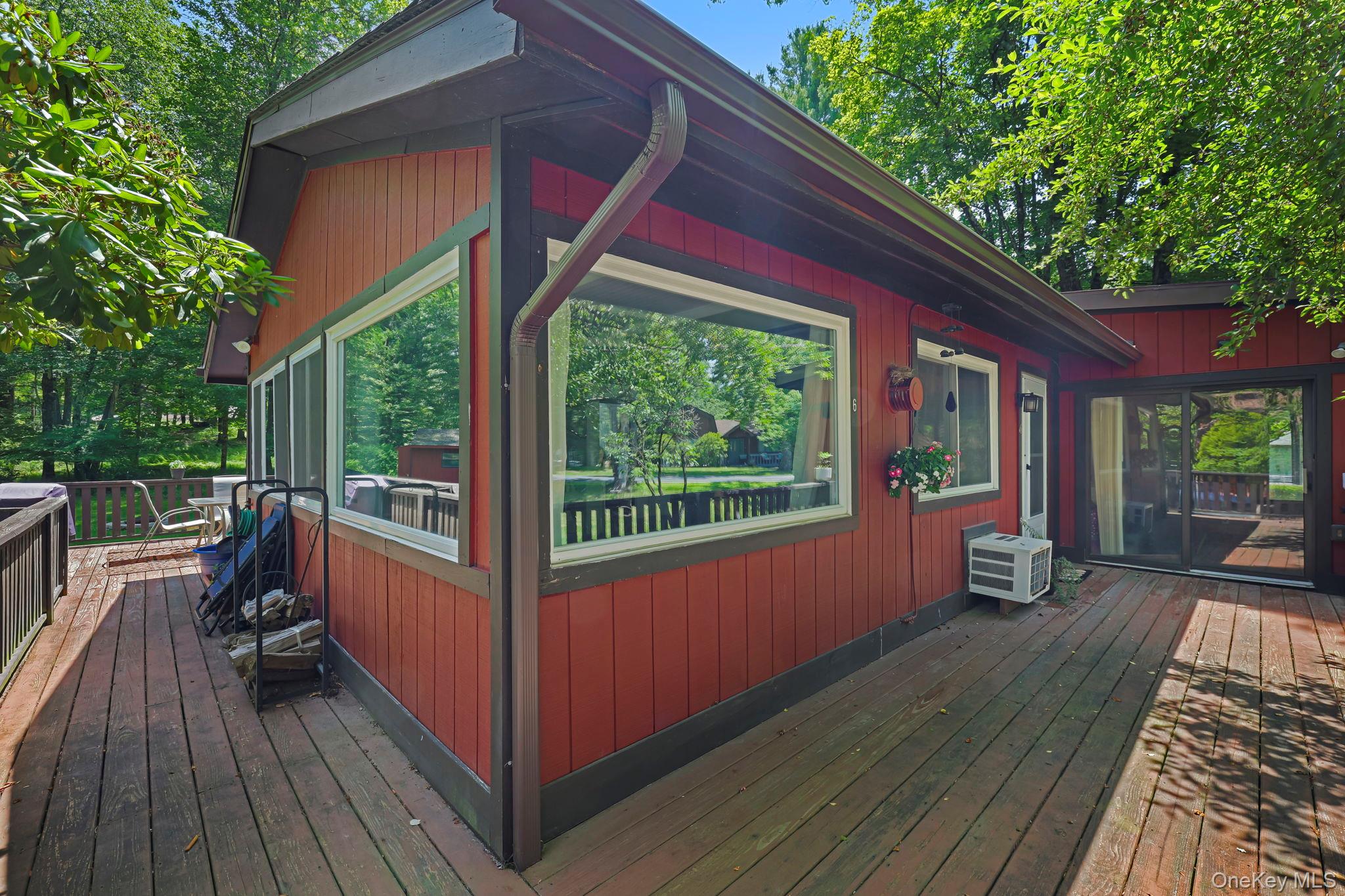 6 Berkshire Trail Property Photo 30