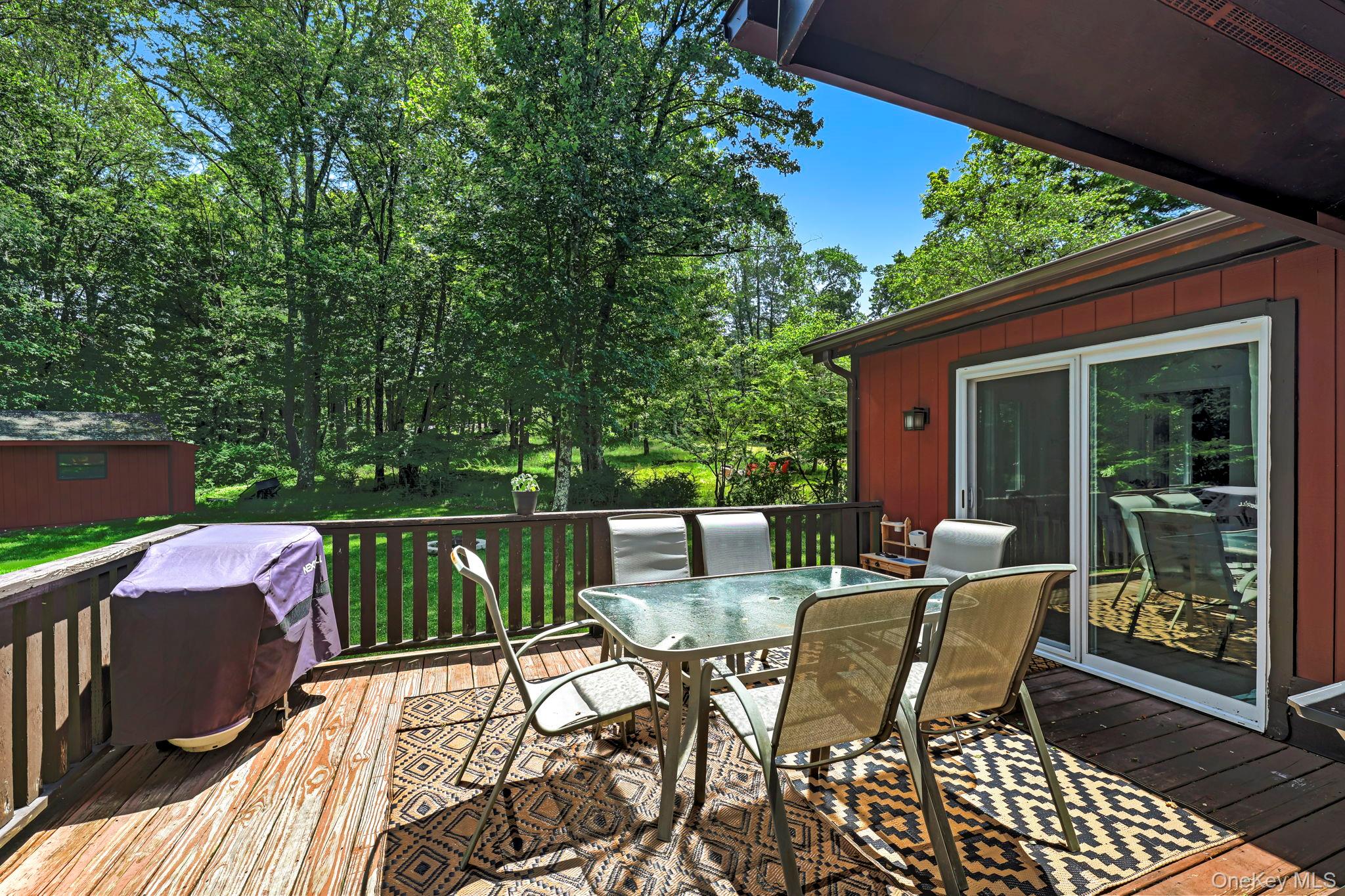 6 Berkshire Trail Property Photo 31