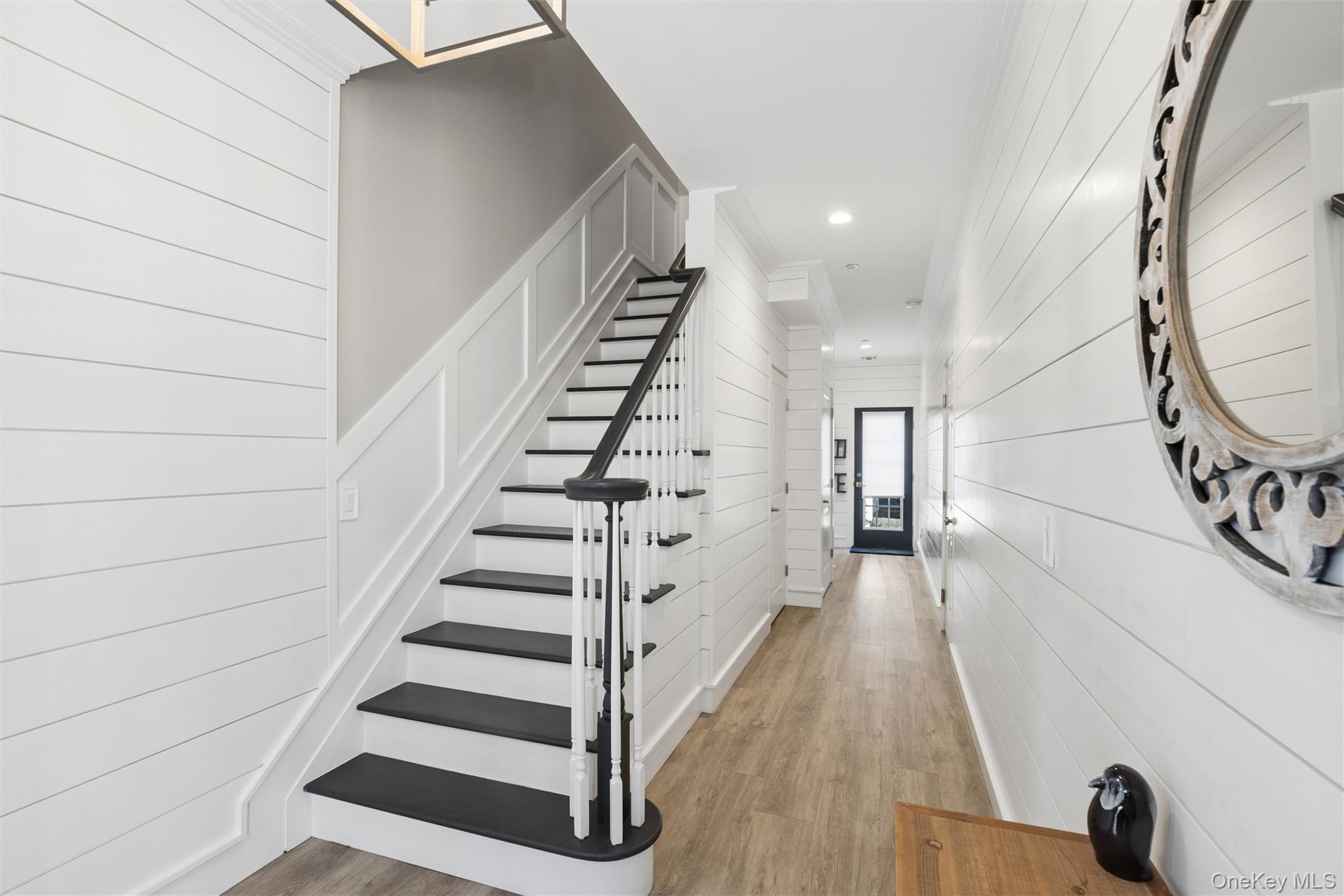 10 Hearthstone Court Property Photo 5