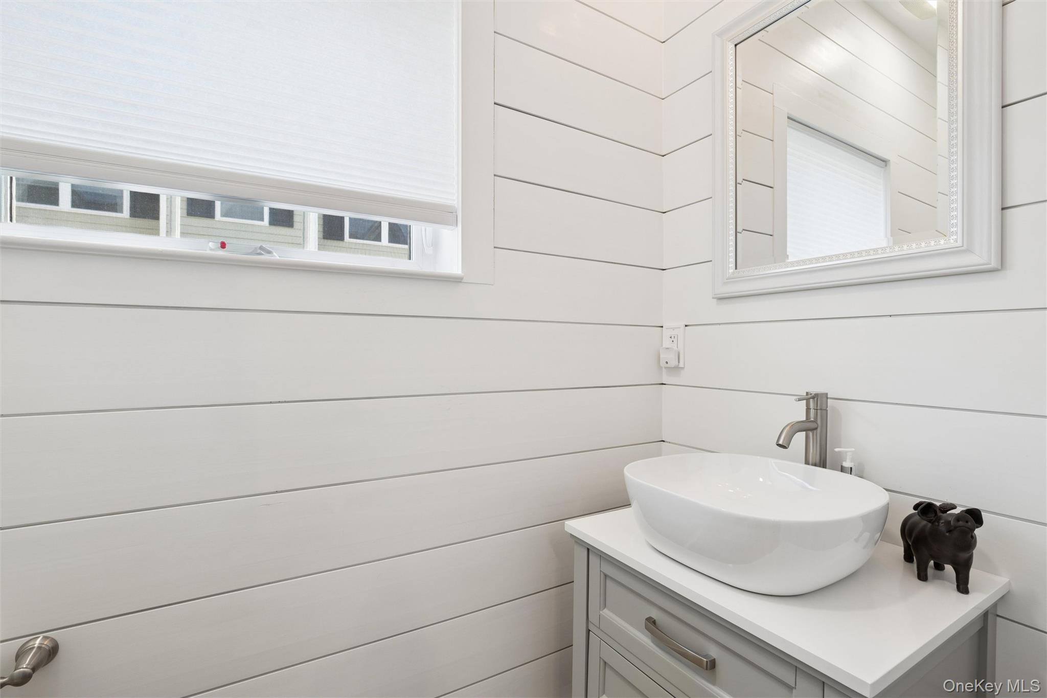 10 Hearthstone Court Property Photo 17