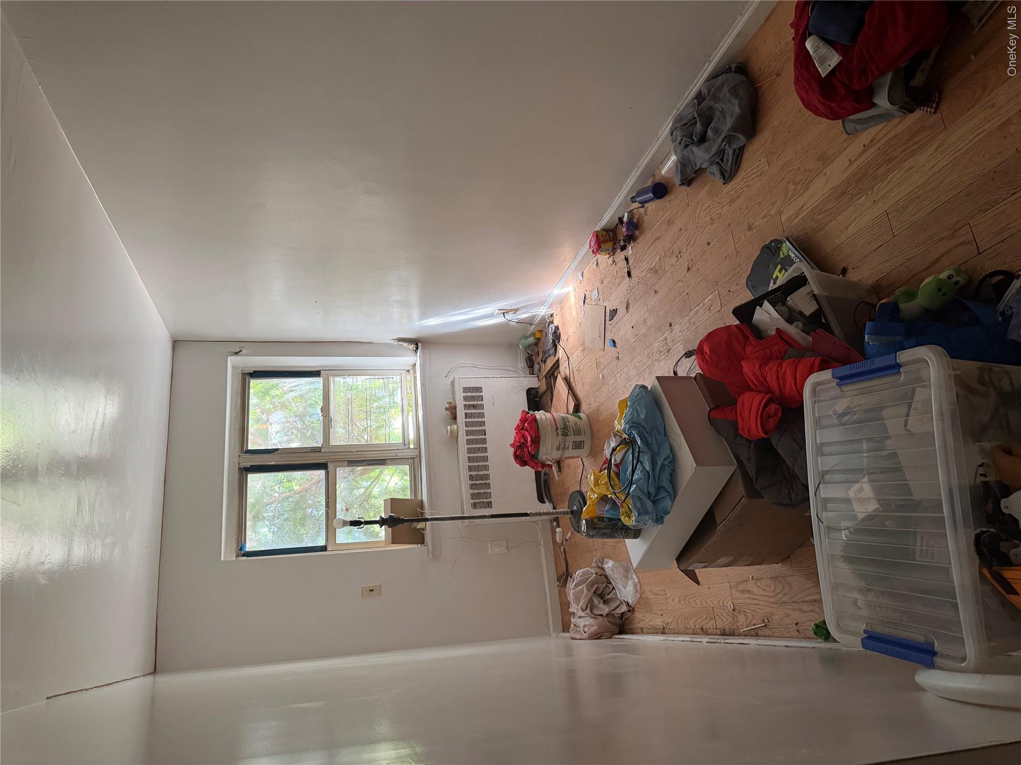 2928 Fenton Avenue Property Photo 4