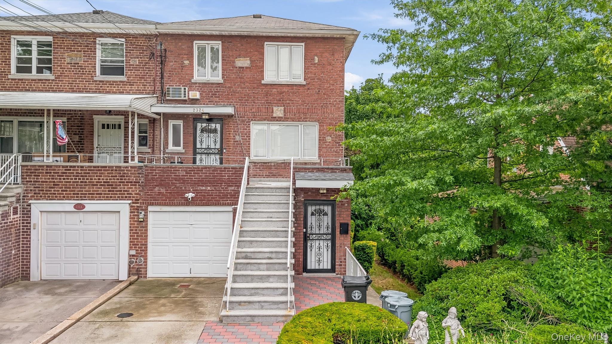 2324 Westervelt Avenue Property Photo 1