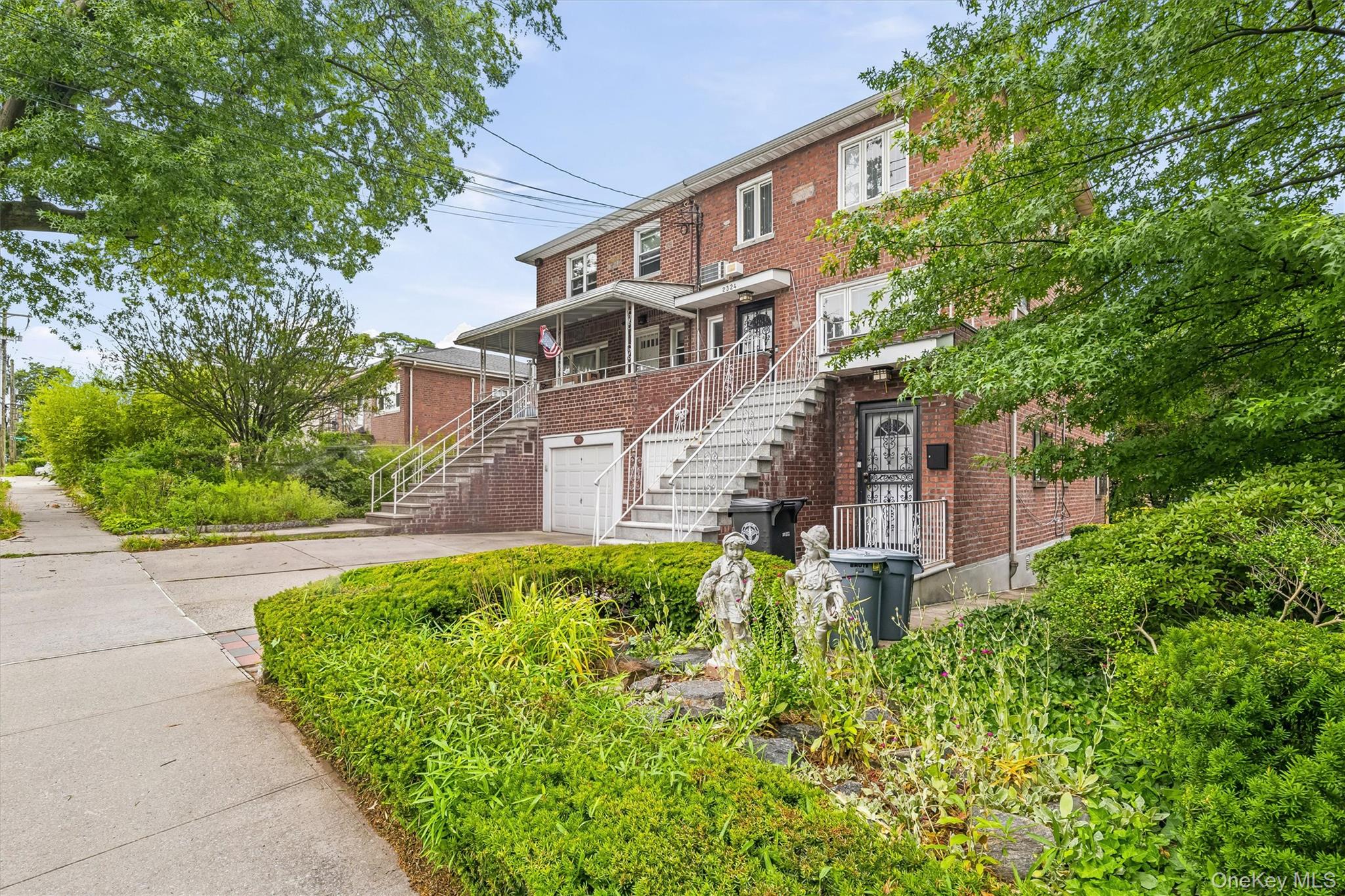 2324 Westervelt Avenue Property Photo 3