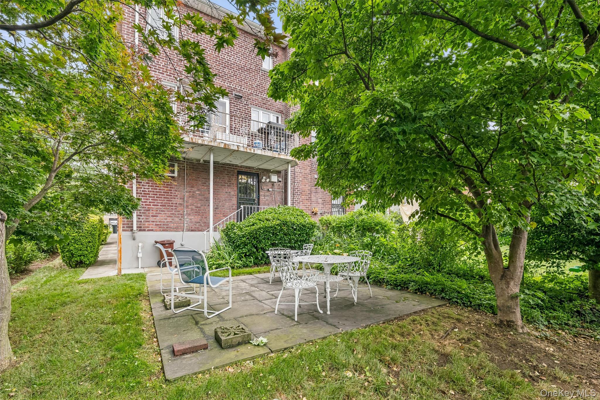 2324 Westervelt Avenue Property Photo 37