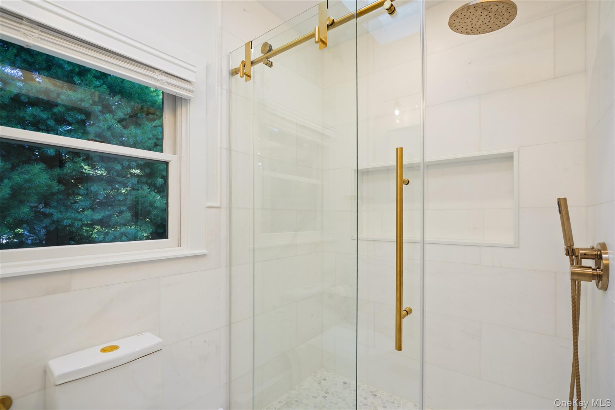 26 Davis Avenue Property Photo 25