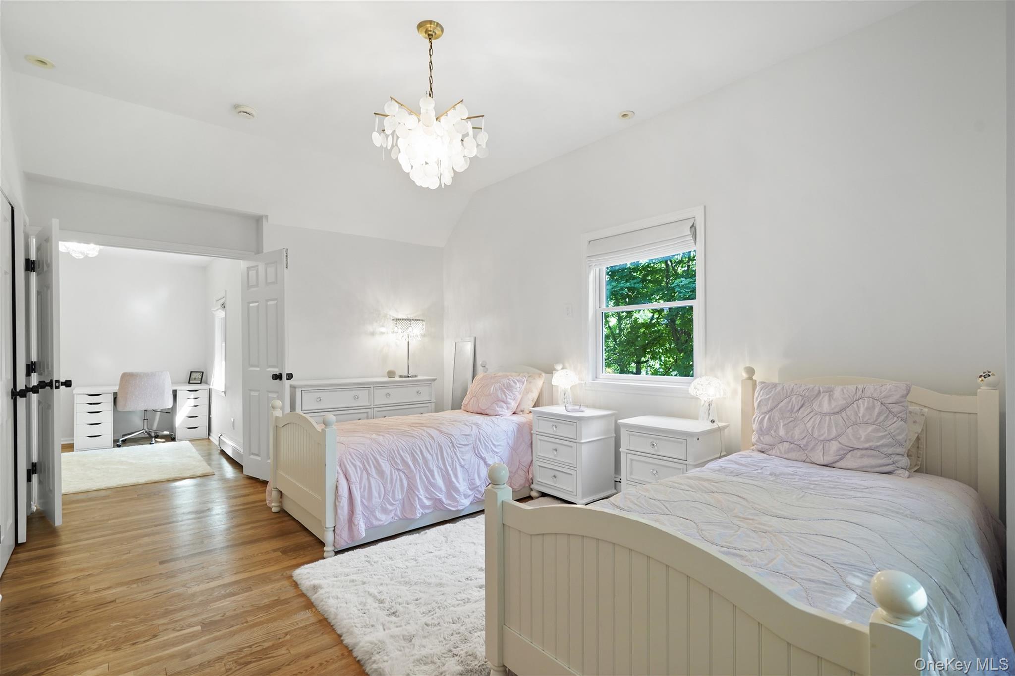 26 Davis Avenue Property Photo 28