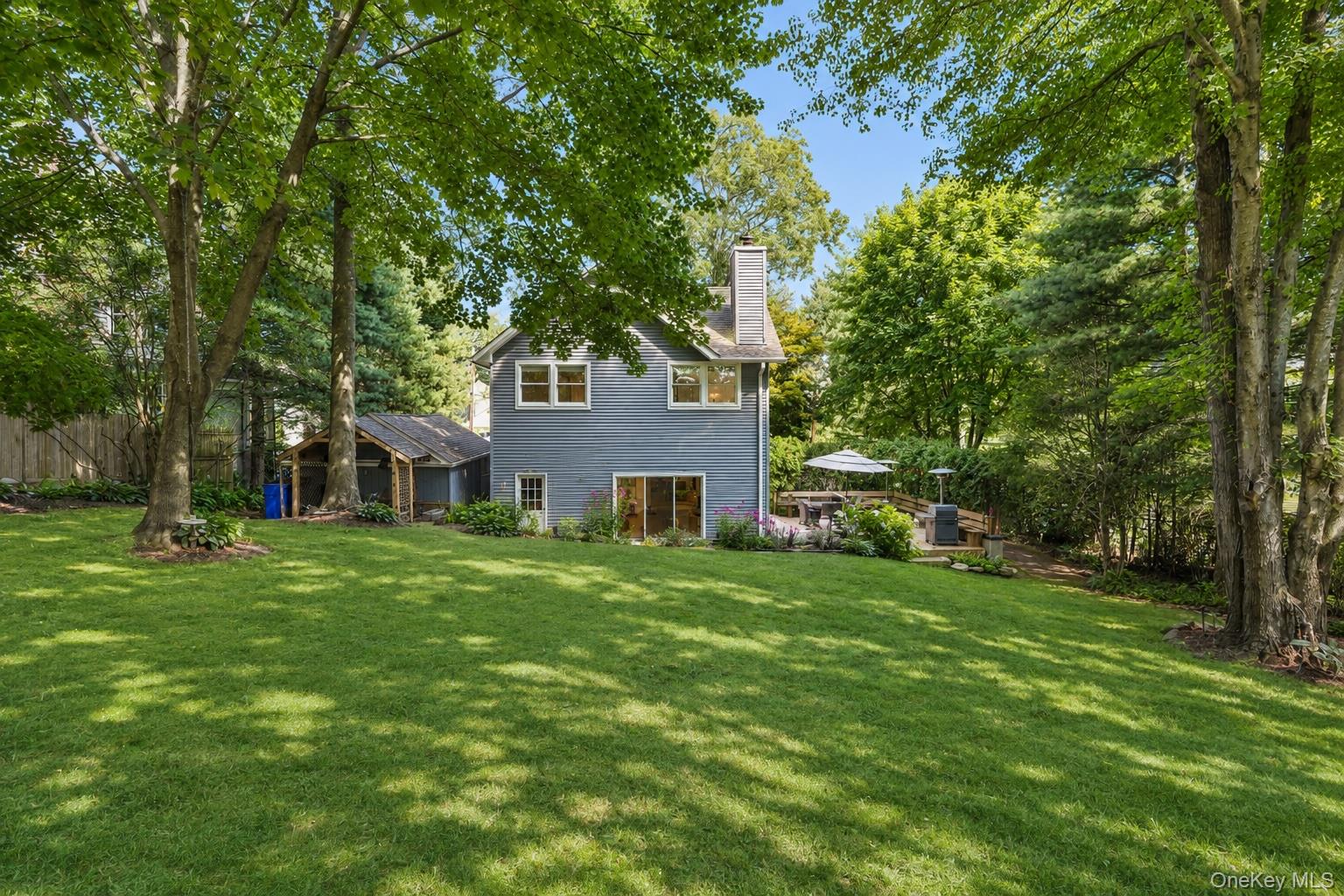 26 Davis Avenue Property Photo 37