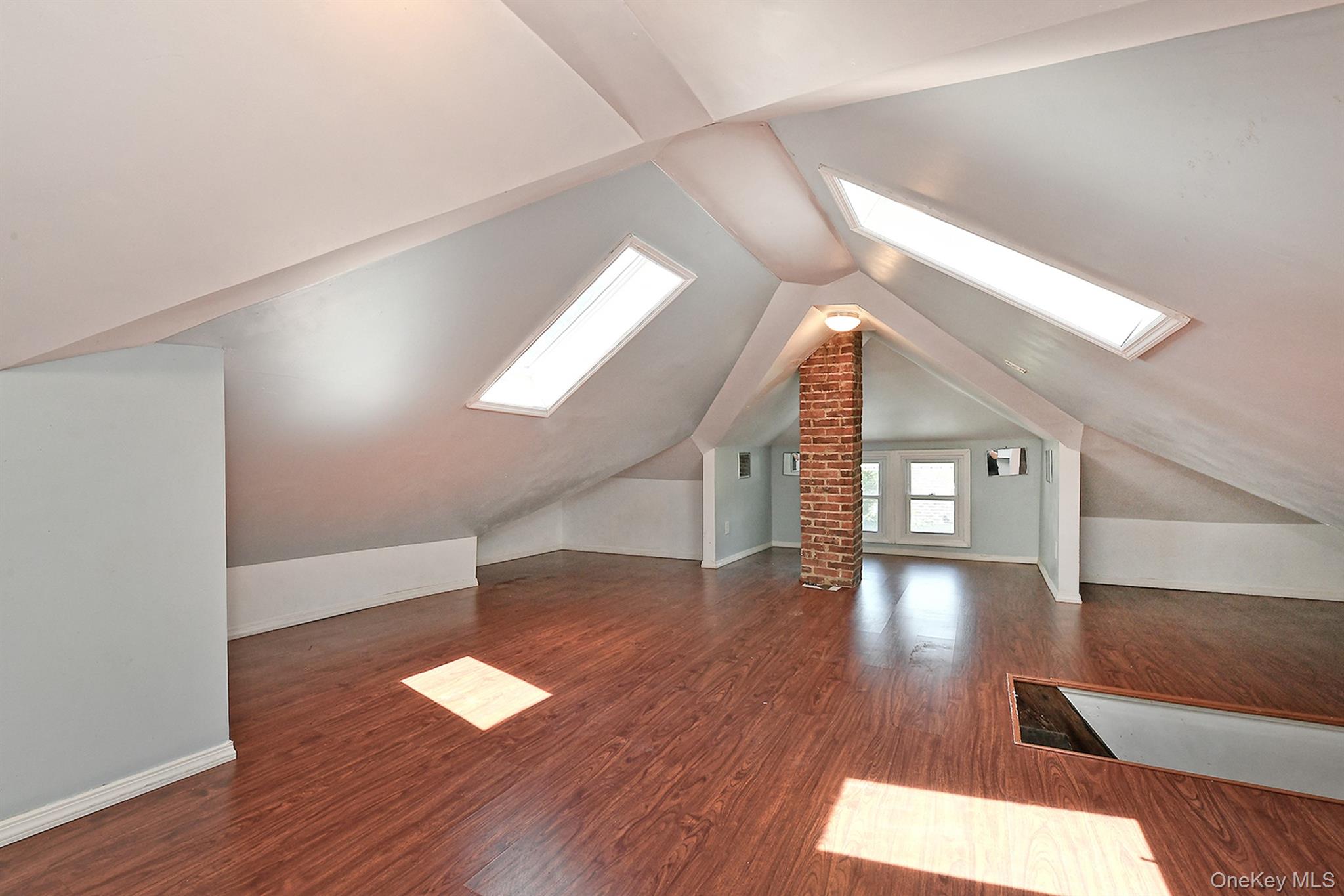 38 Roosevelt Avenue Property Photo 19