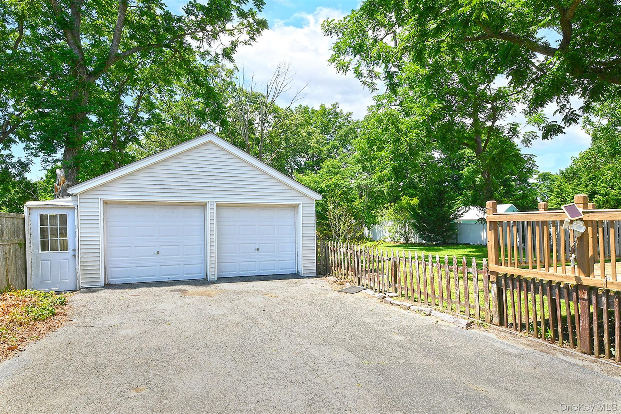 38 Roosevelt Avenue Property Photo 23